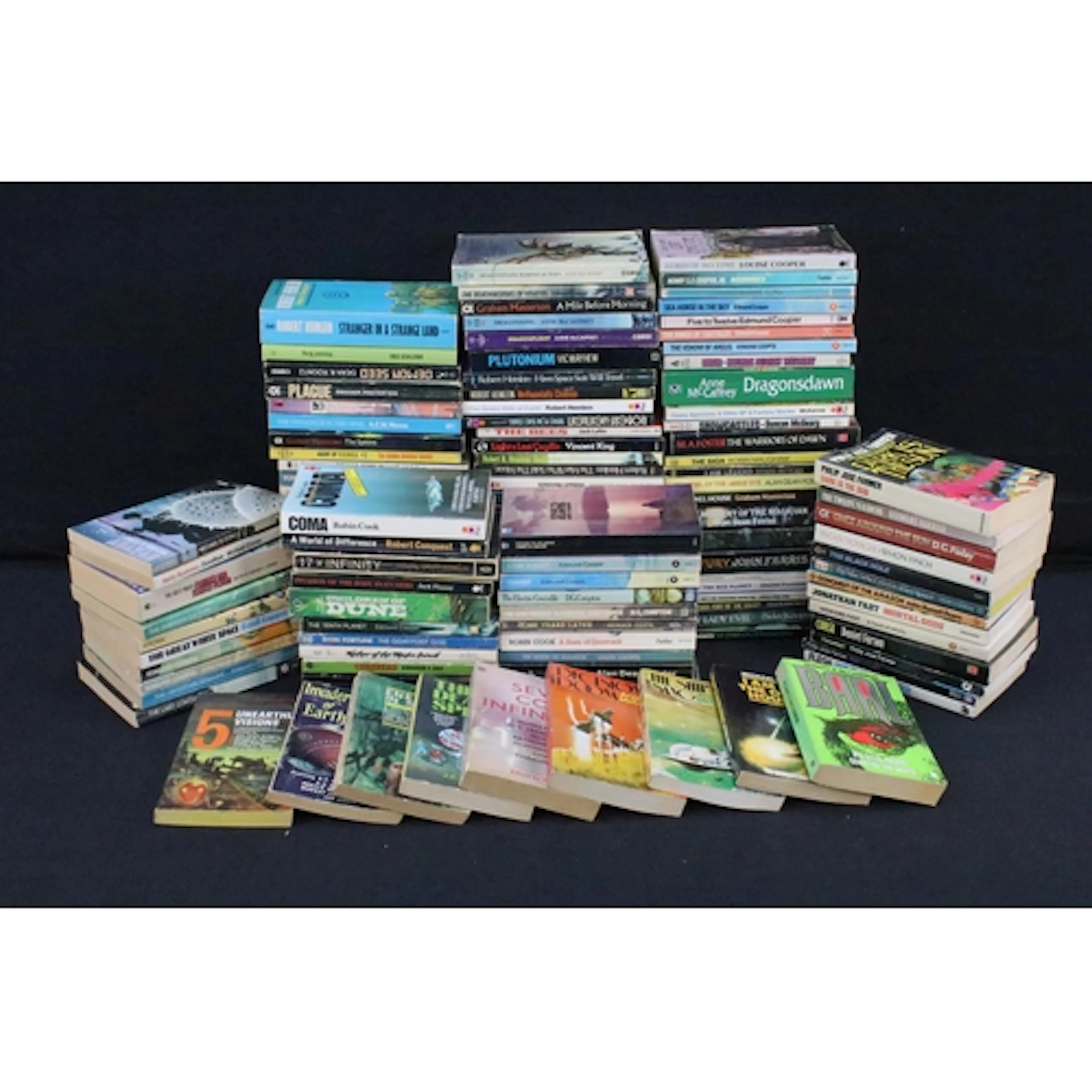 Books – Around 130 vintage fantasy & Sci-Fi paperback books ...
