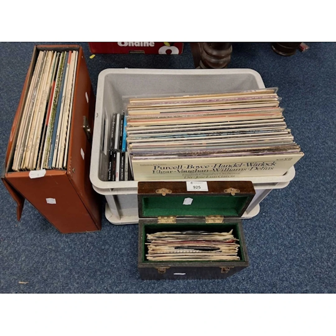 A BOX AND TWO CARRY CASES OF 7" SINGLES, VINYL ALBUMS AND CD...