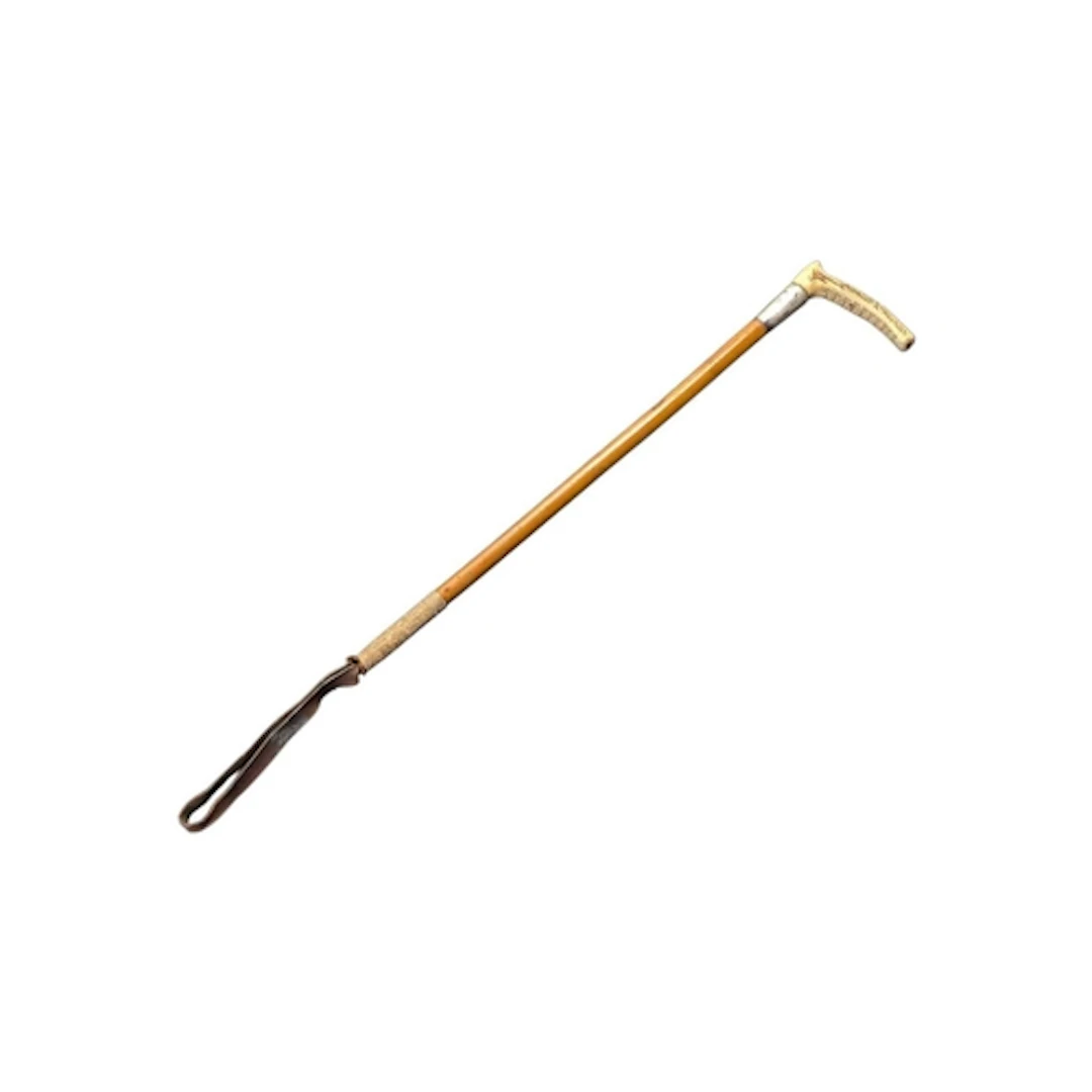 An early 20th century circa 1906 antler handled riding crop....