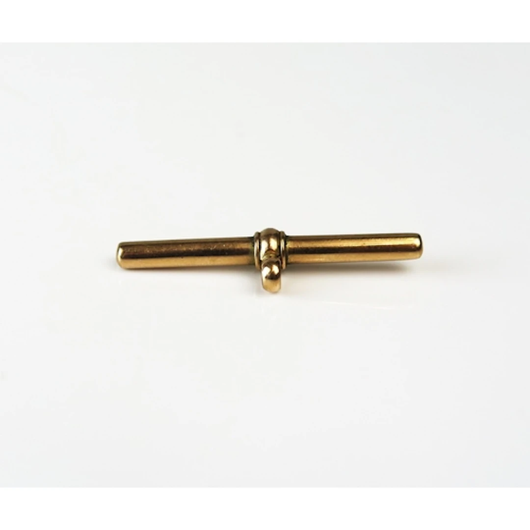 A 9ct gold T bar, 36mm long, stamped 9C, 1.68g