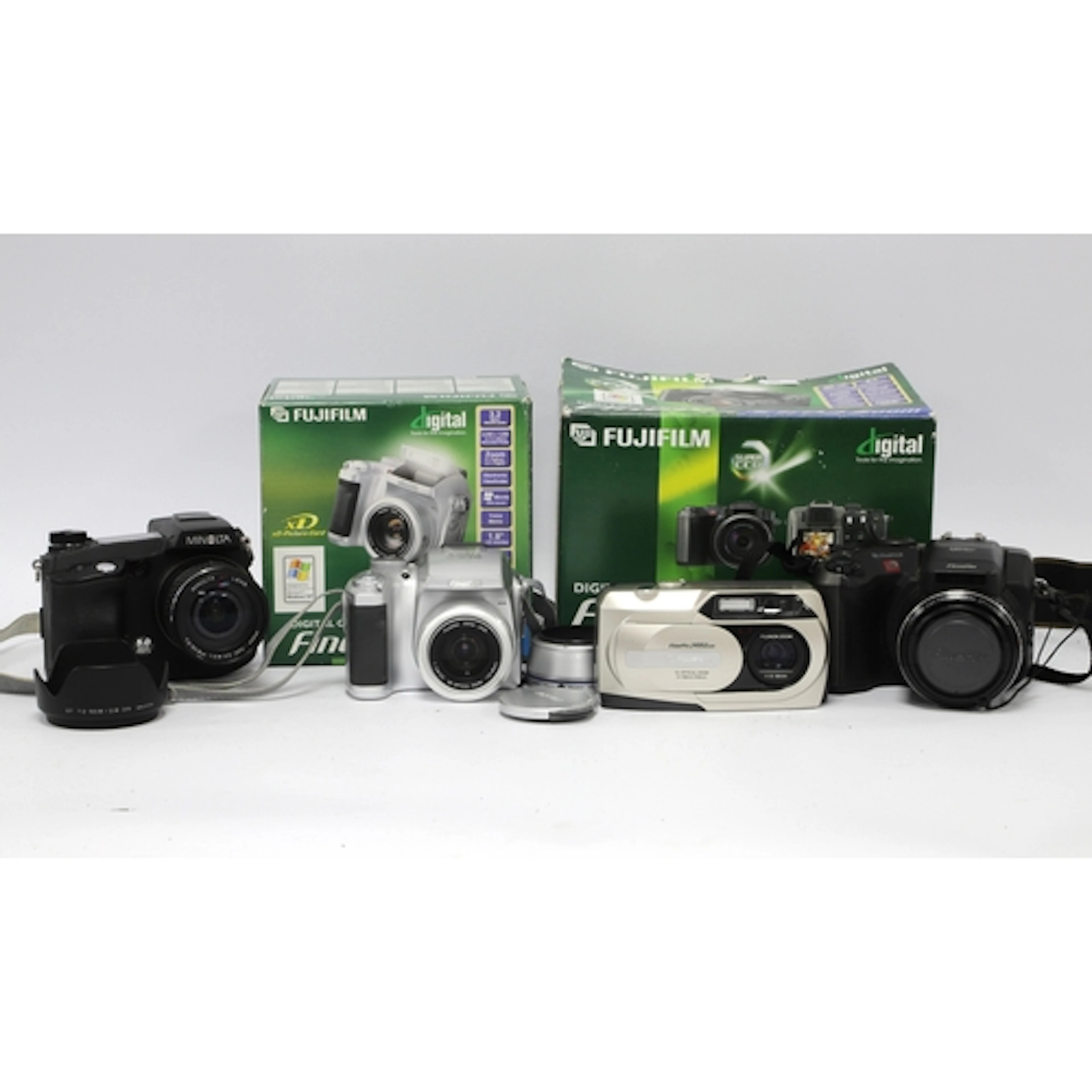 Fujifilm Finepix S602 Zoom and S304 Digital Bridge Cameras t...