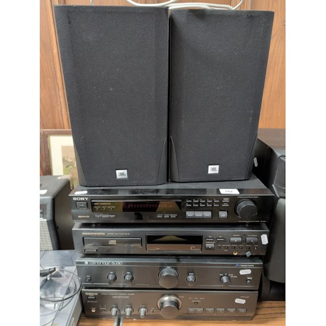 Pair of JBL speaker, Cambridge Audio amplifier, Technics amp...