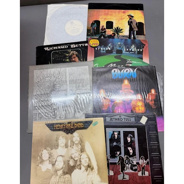 A selection of collectable vinyl albums to include: Jethro T...