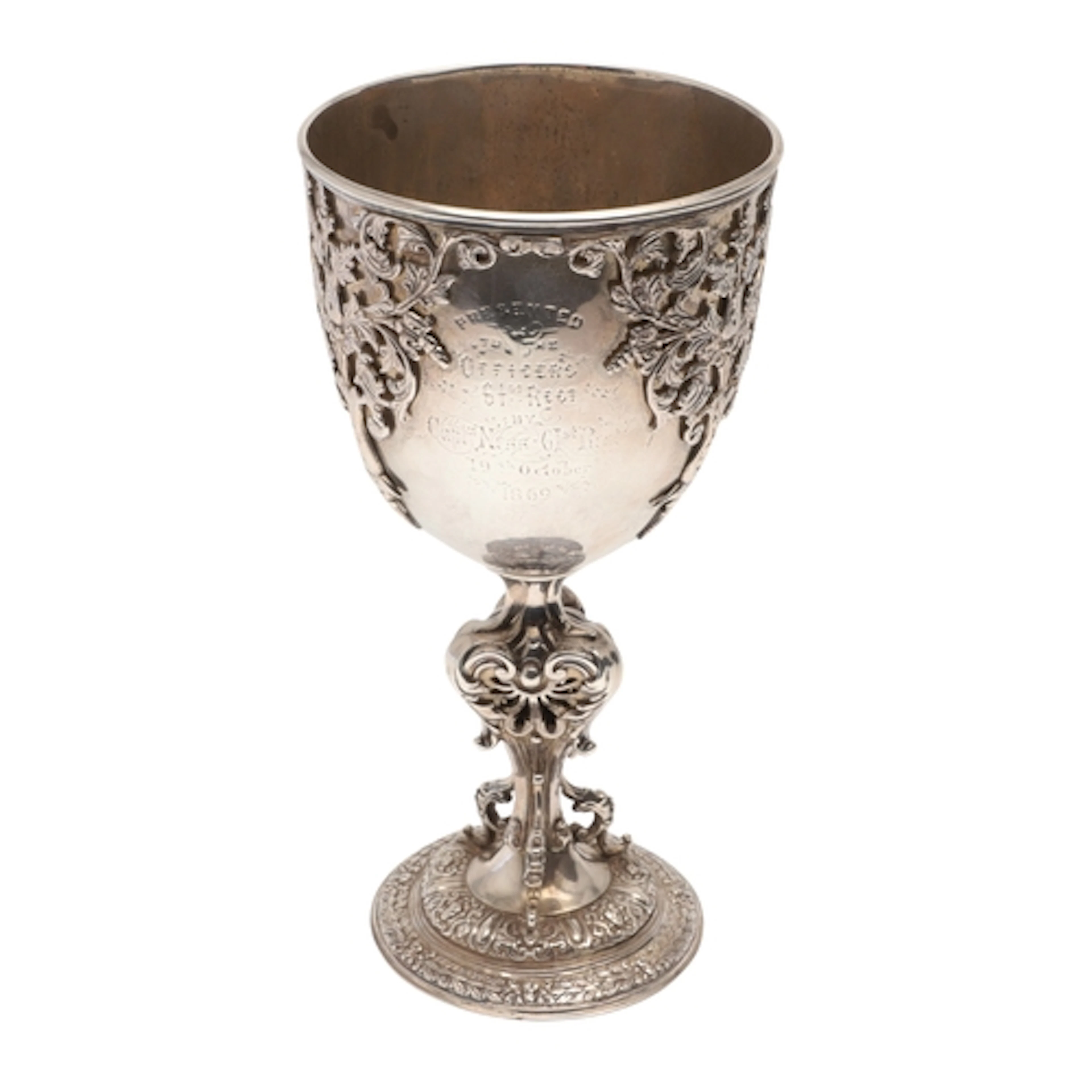 AN ORNATE VICTORIAN SILVER CUP, MILITARY INTEREST. The bowl ...