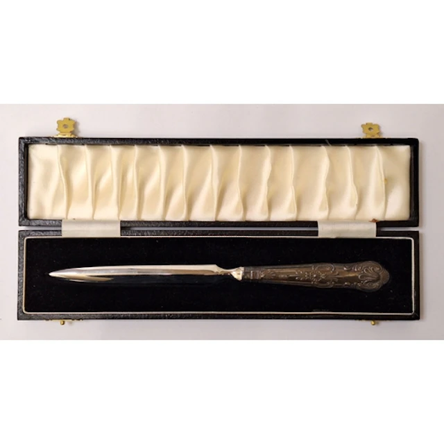 Kings Pattern Silver Handled Paper Knife in presentation cas...
