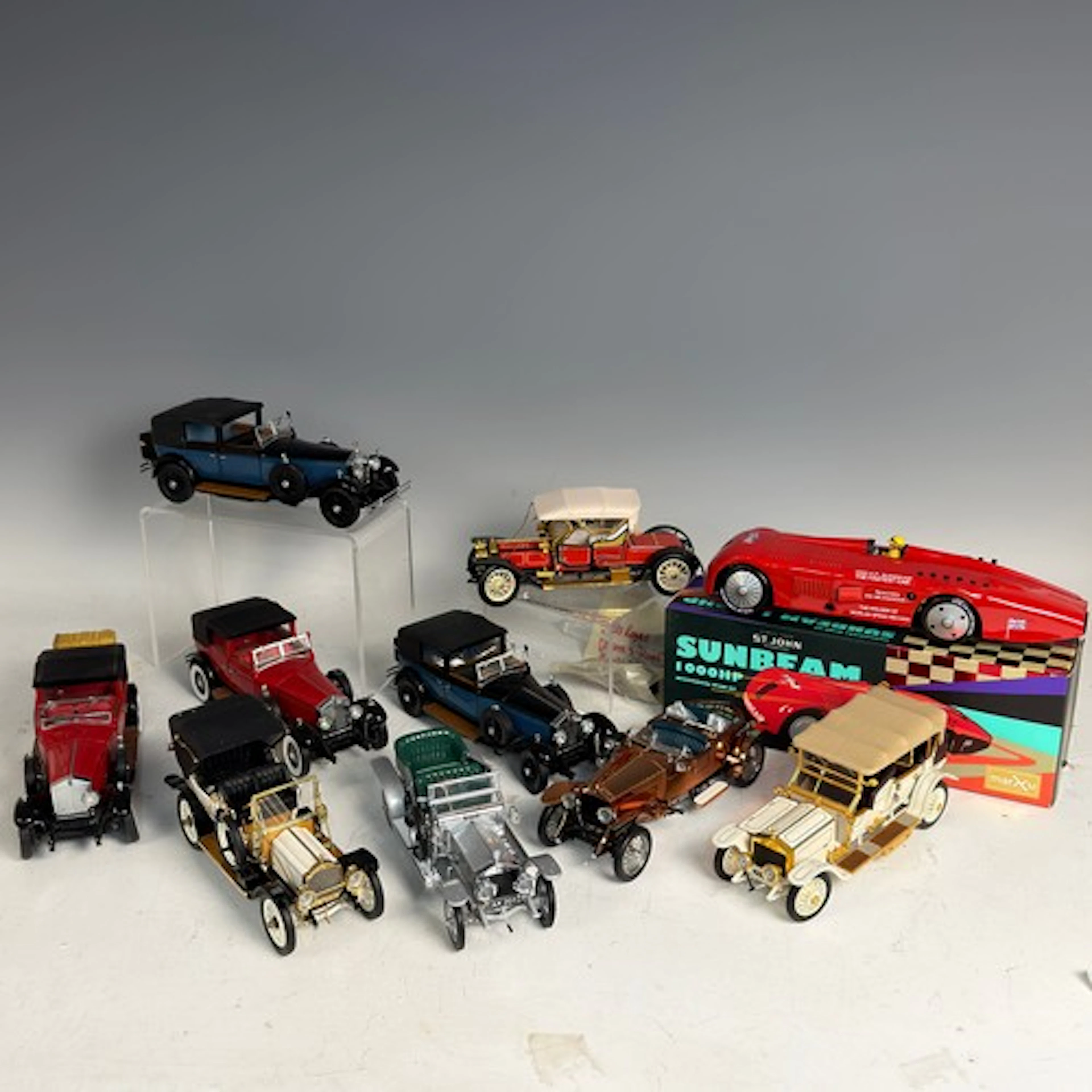 Four Franklin Mint 1:24 scale diecast Model Cars, comprising...