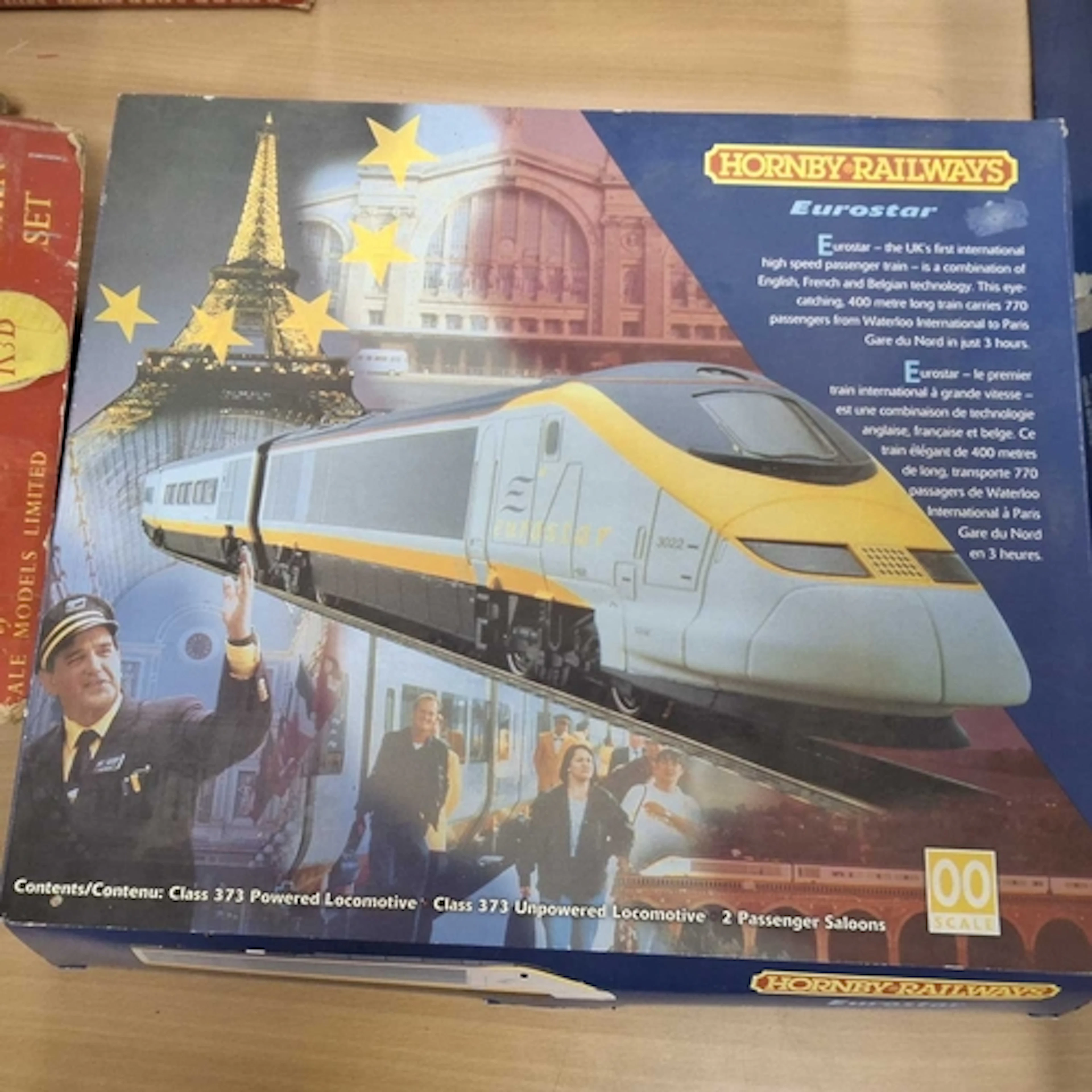 A BOXED HORNBY RAILWAYS OO GAUGE EUROSTAR TRAIN SET, No.R665...