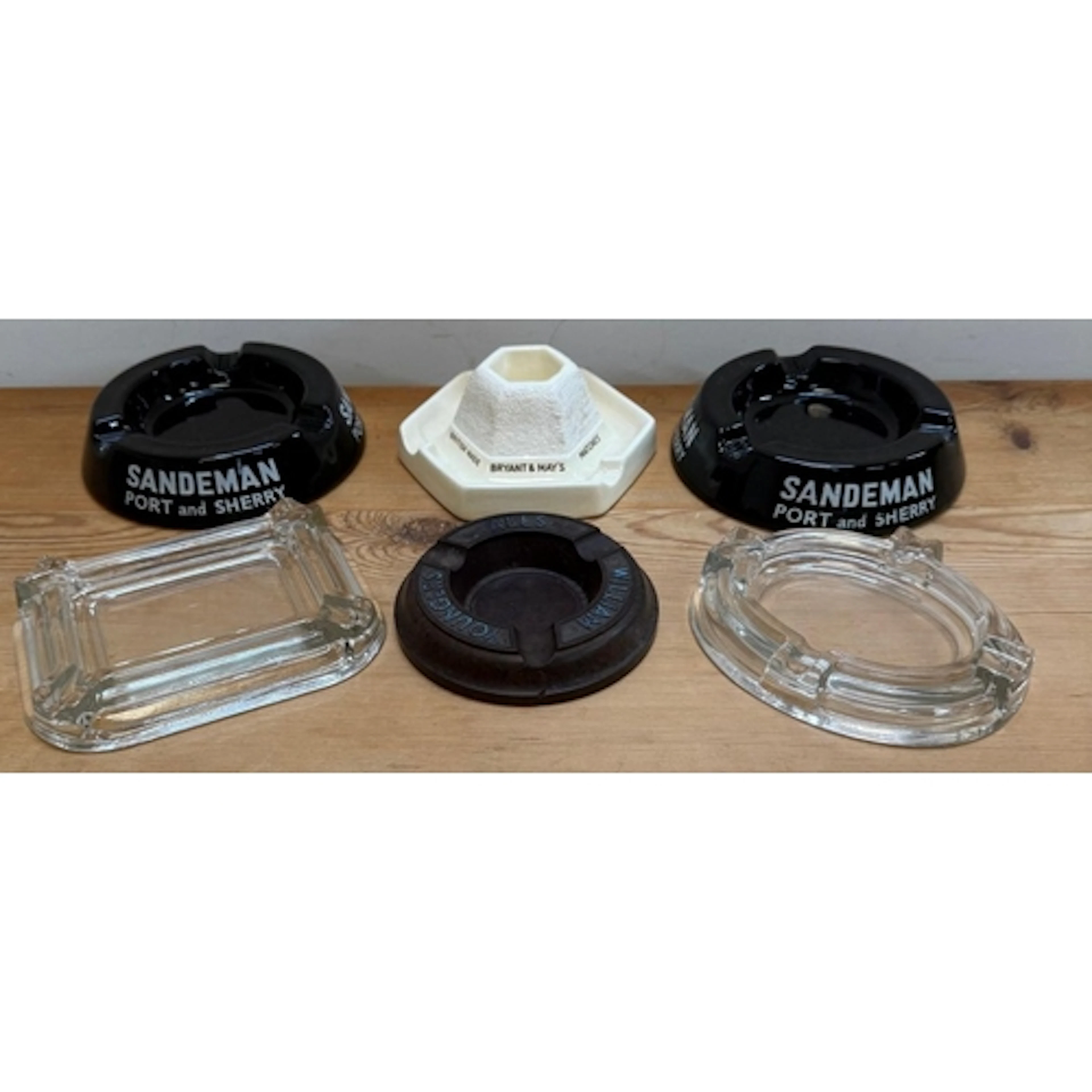 A selection of vintage ashtrays to include a Minto Bryant an...