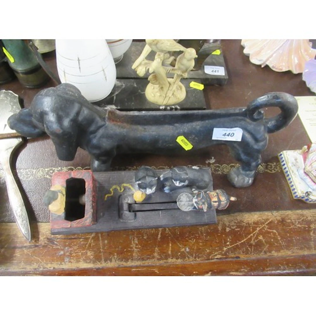 A boot scraper and an automaton