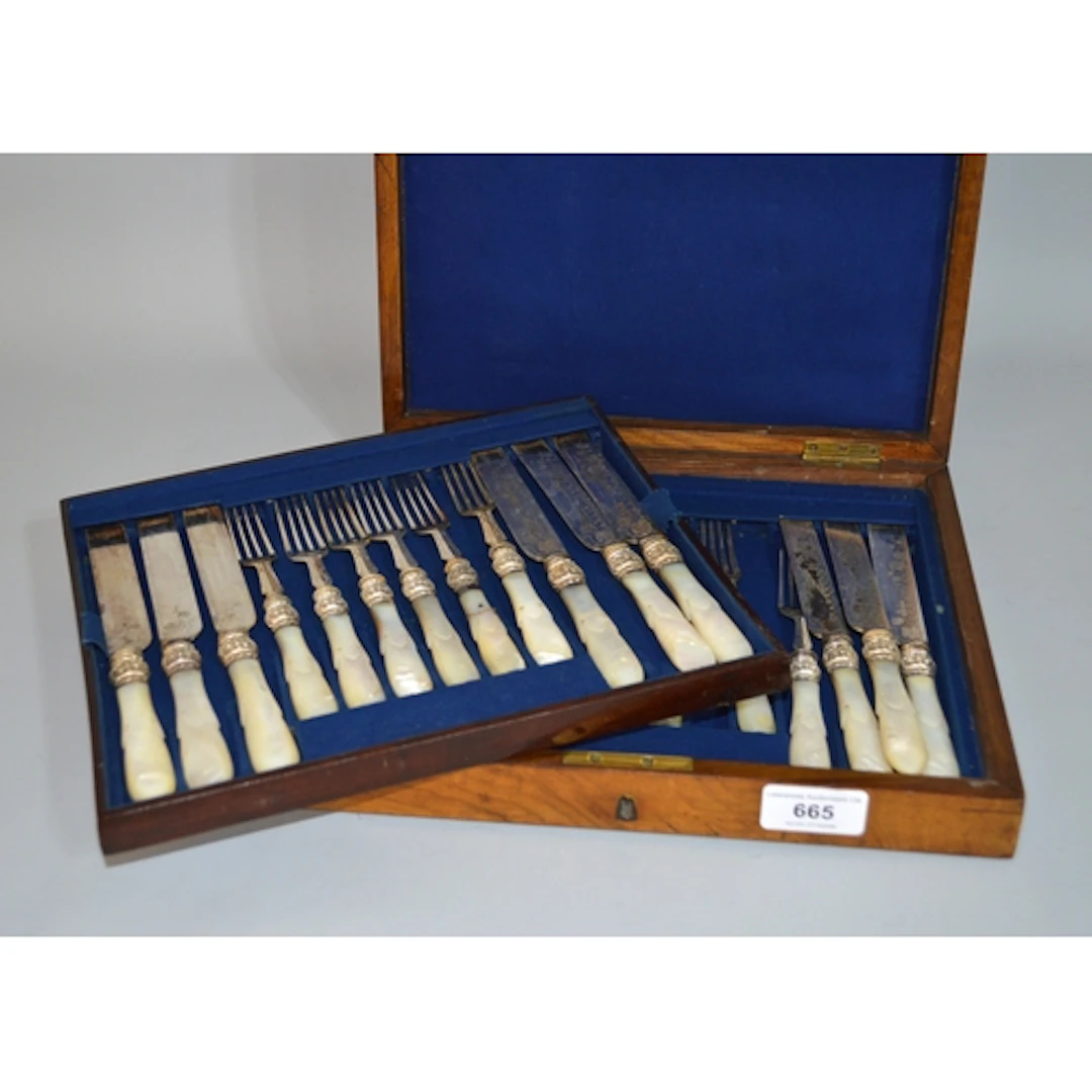 Set of twelve 19th Century silver plated dessert knives and ...