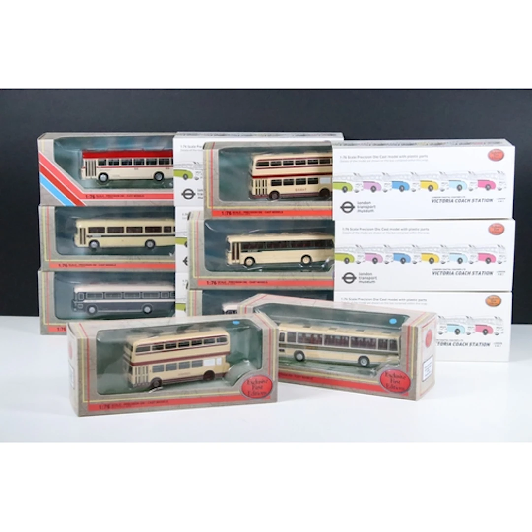 Eight boxed EFE Exclusive First Editions Victoria Coach Stat...
