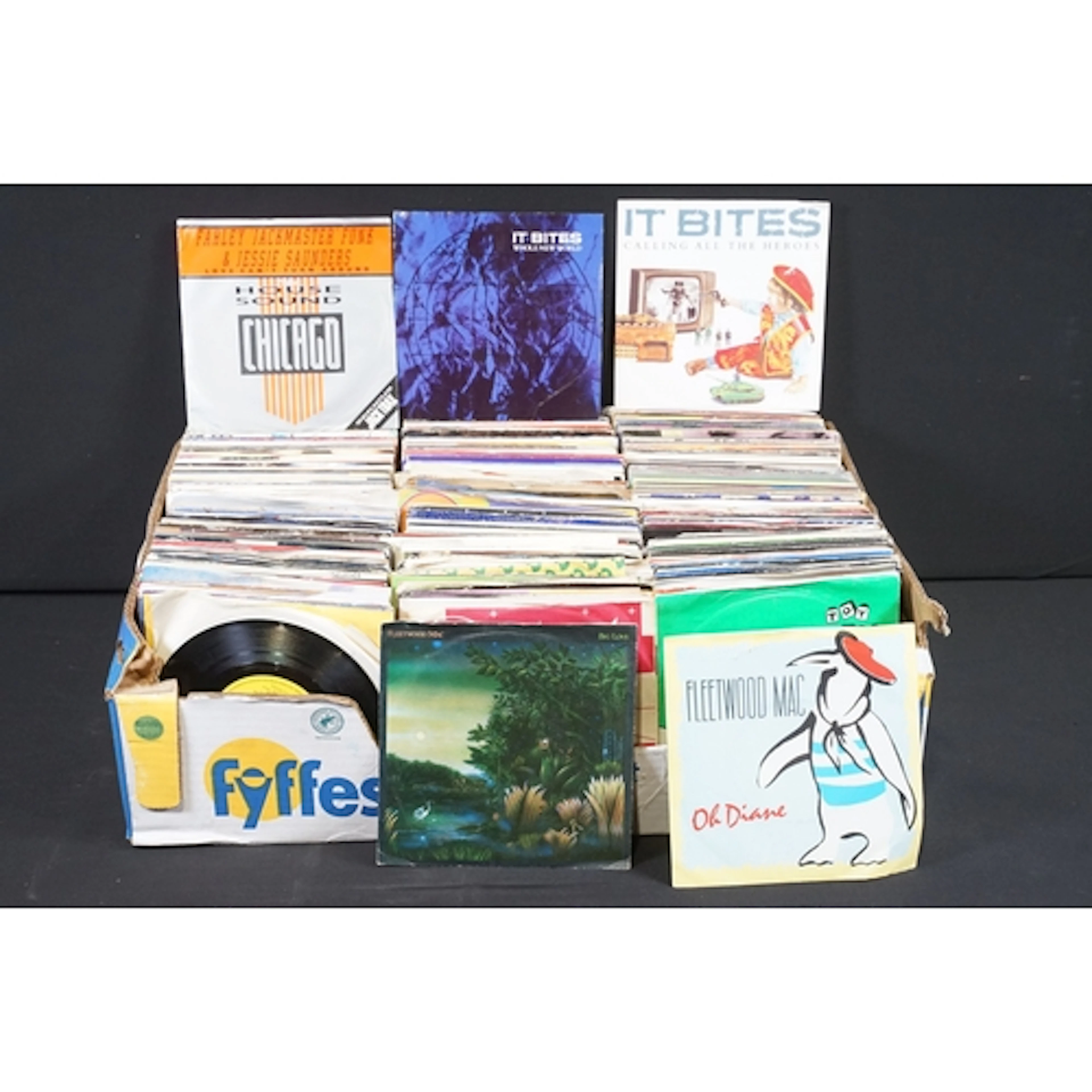 Vinyl - Over 350 1970s / 1980s rock & pop 7" singles to incl...