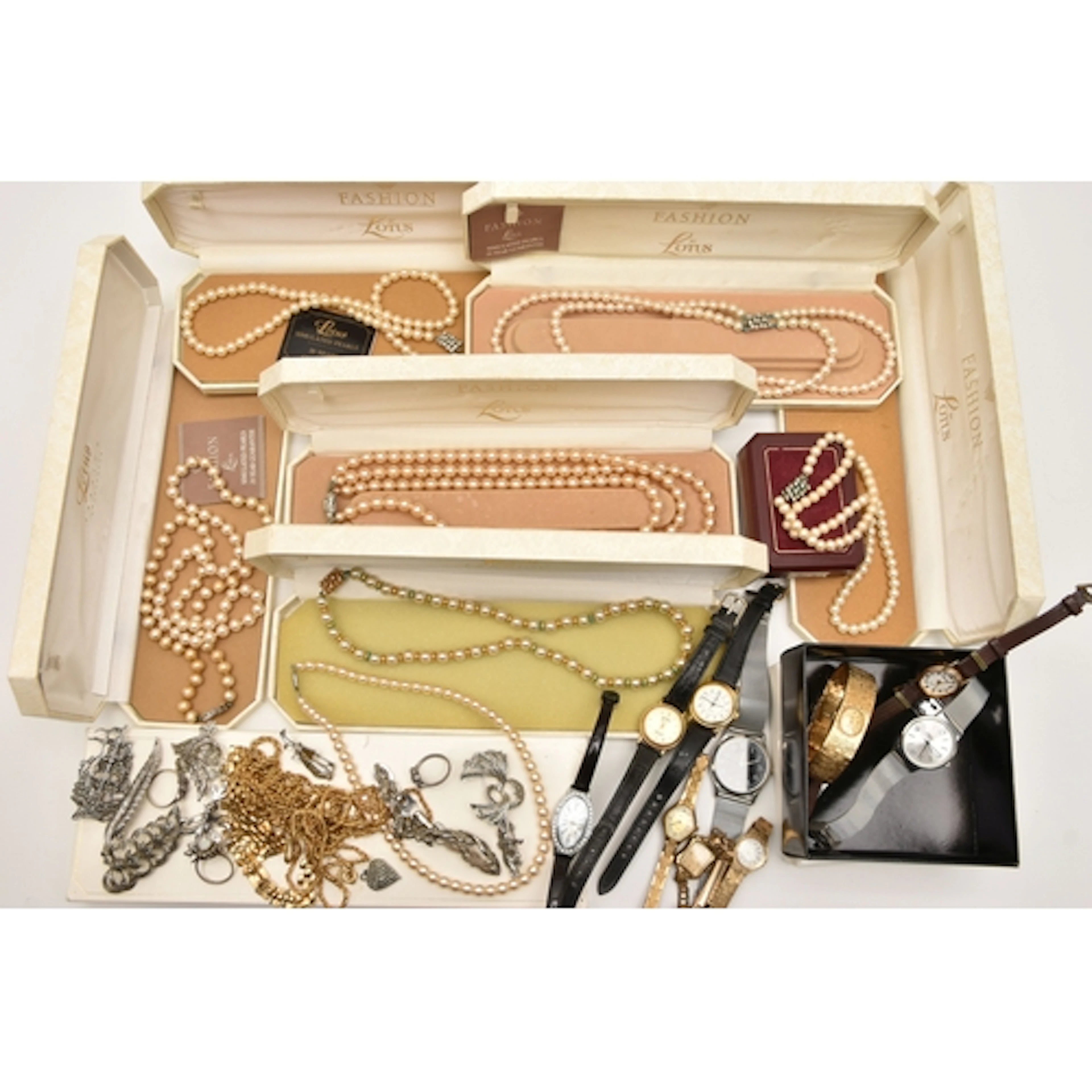 AN ASSORTMENT OF COSTUME JEWELLERY AND WRISTWATCHES, three w...