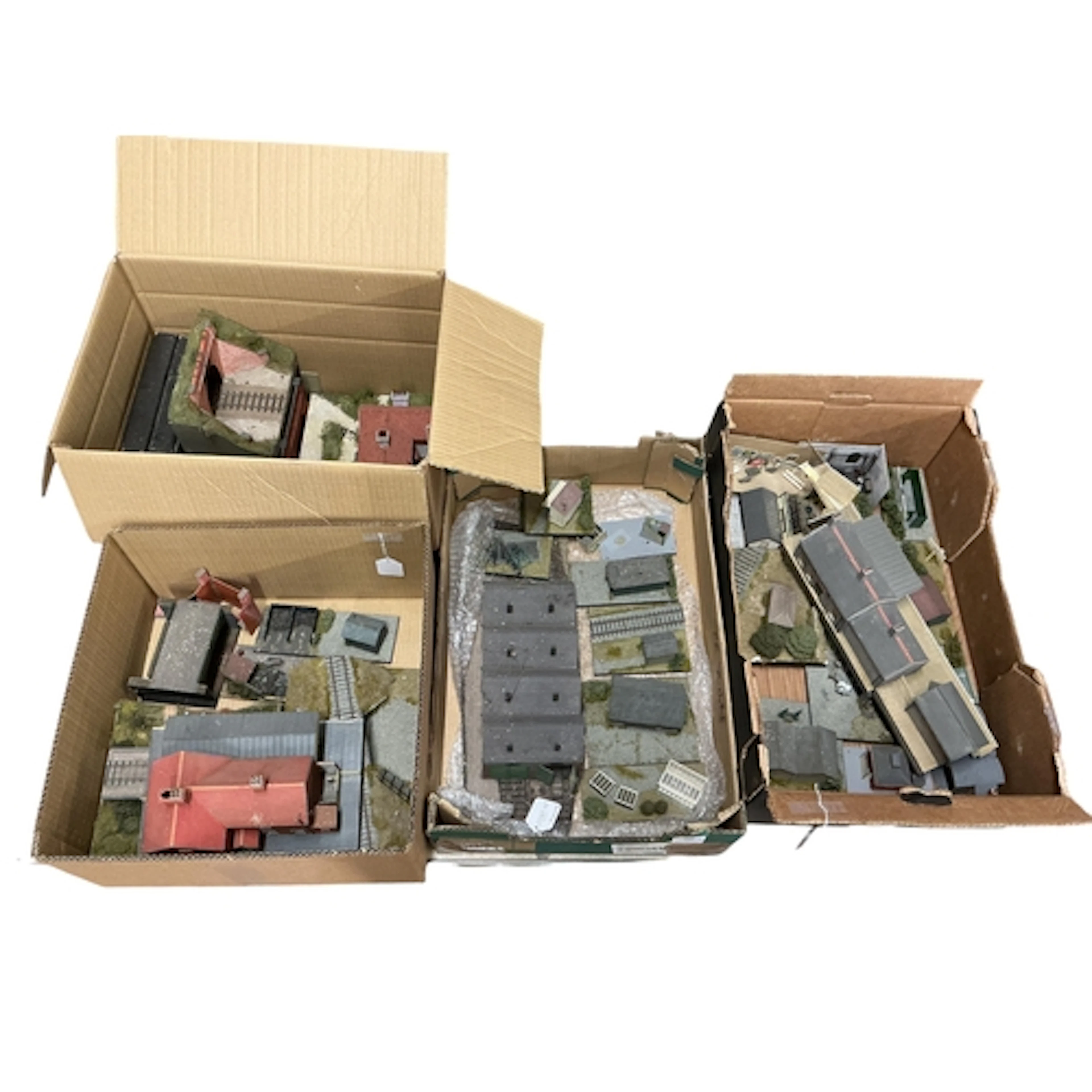 A collection of twenty Wills Finecast 00 gauge model railway...