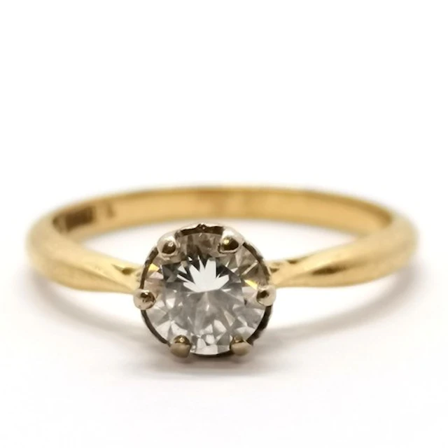 18ct hallmarked gold diamond solitaire ring (5.2mm diameter ...