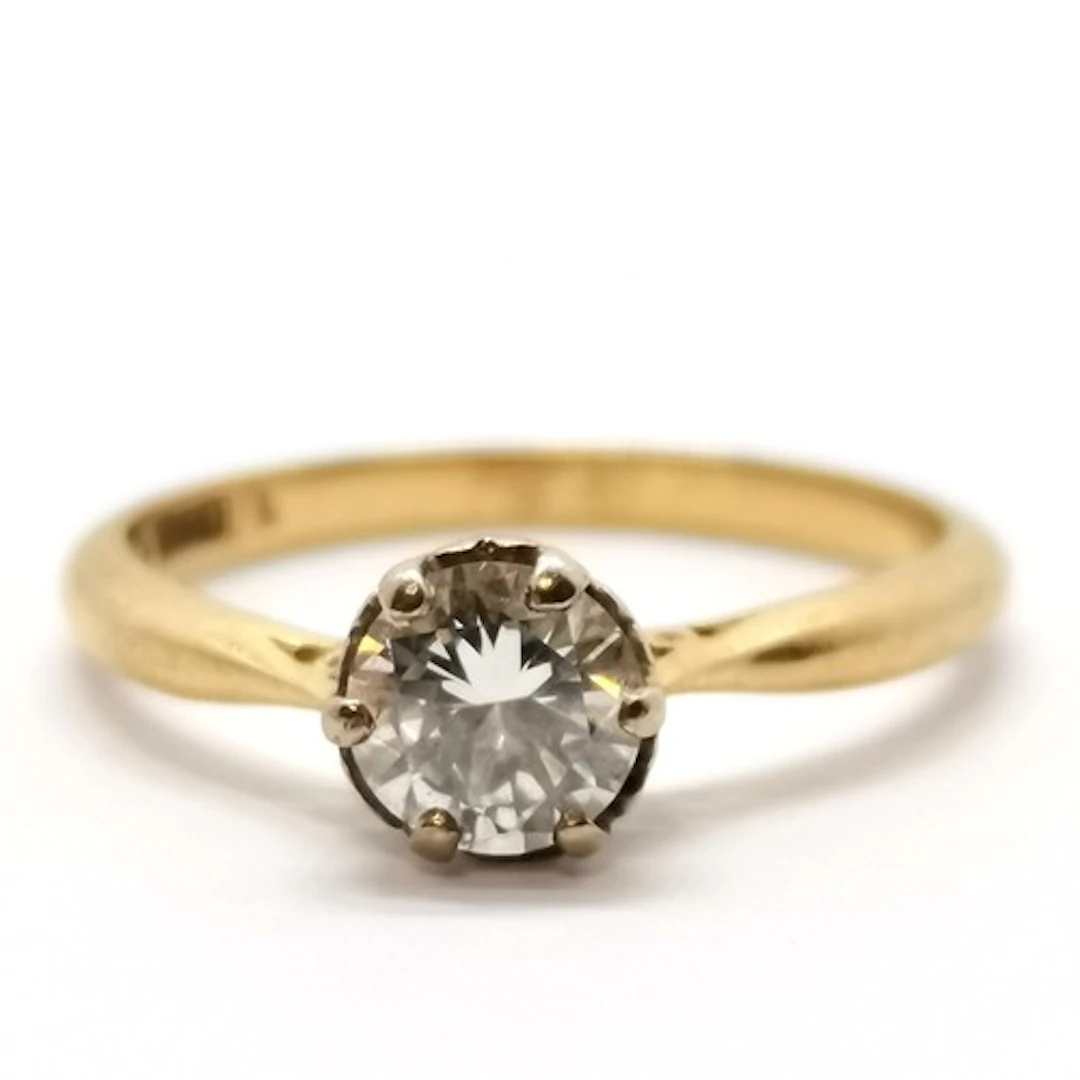 18ct hallmarked gold diamond solitaire ring (5.2mm diameter ...