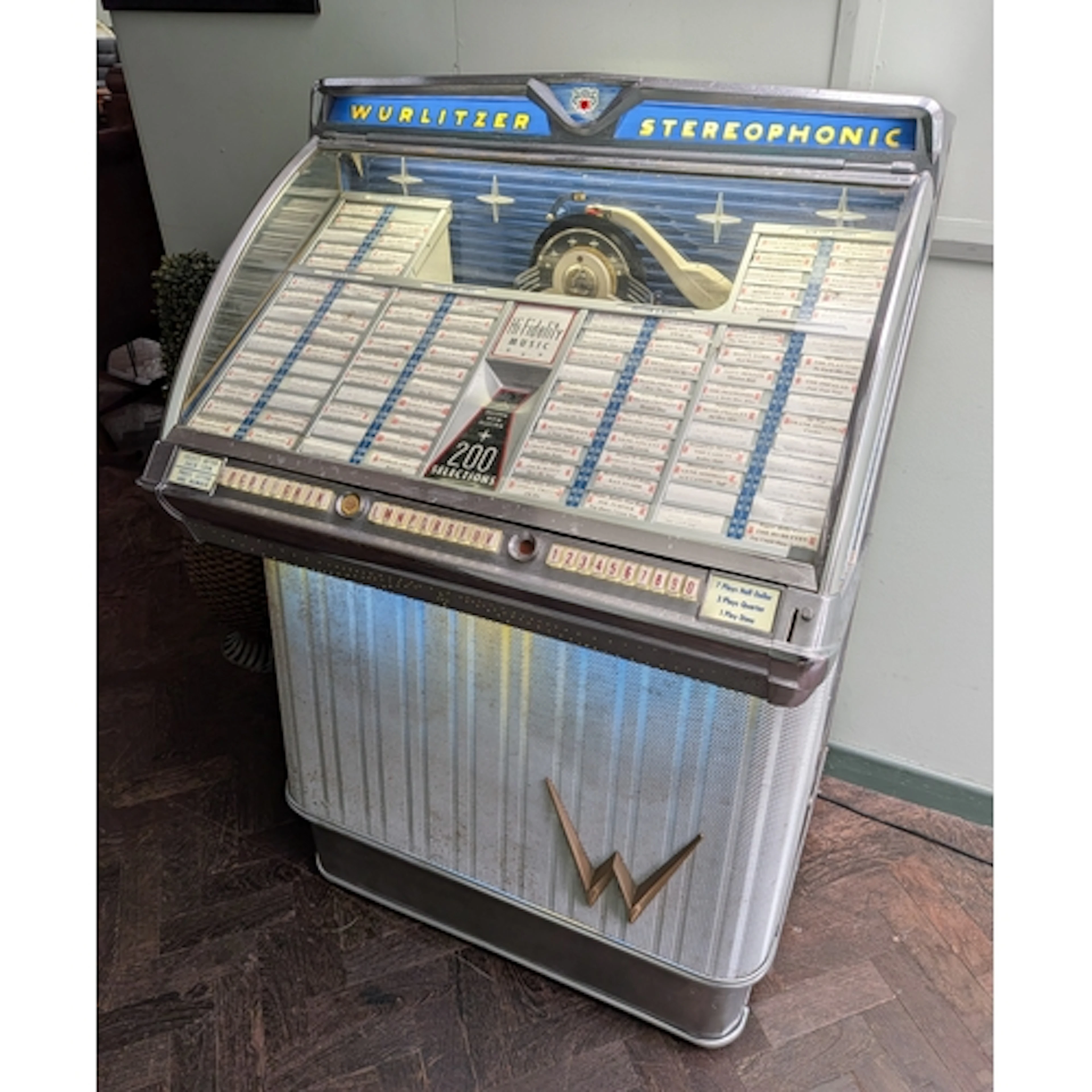 1959 Wurlitzer Stereophonic Model 2300S, 200 selection Jukeb...
