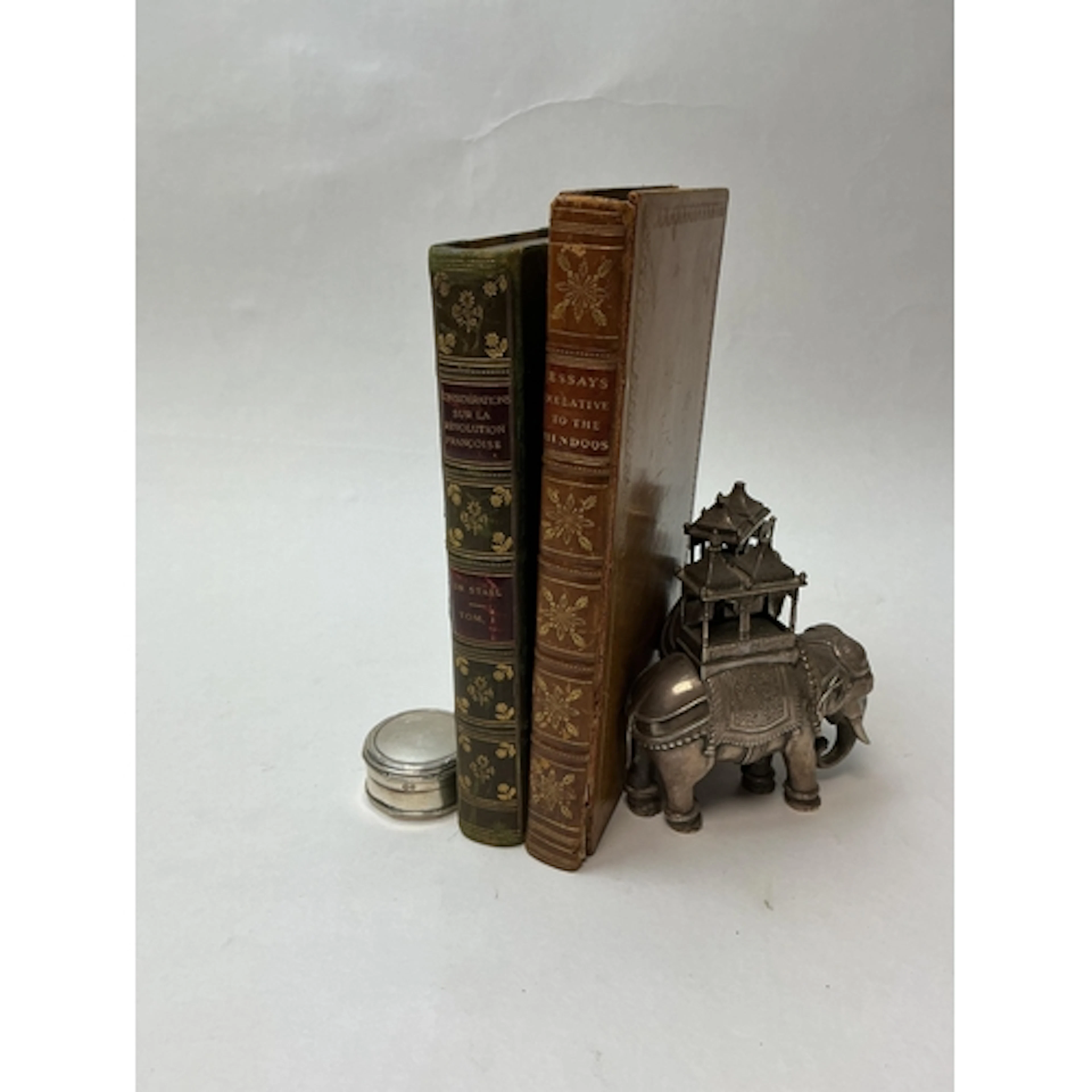 ° ° Bentley, John. Essays Relative to the Habits, Character,...