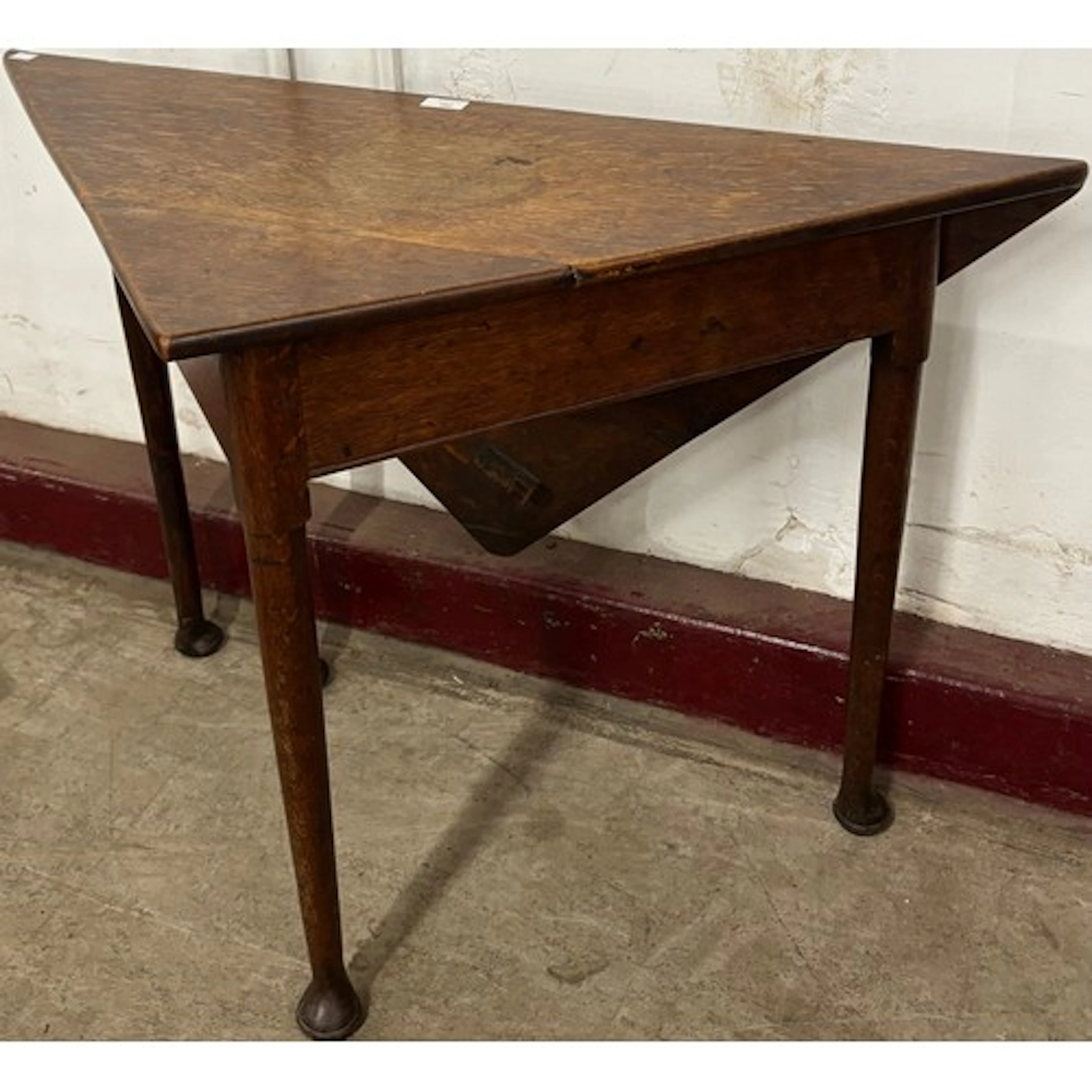 A George II oak gateleg table