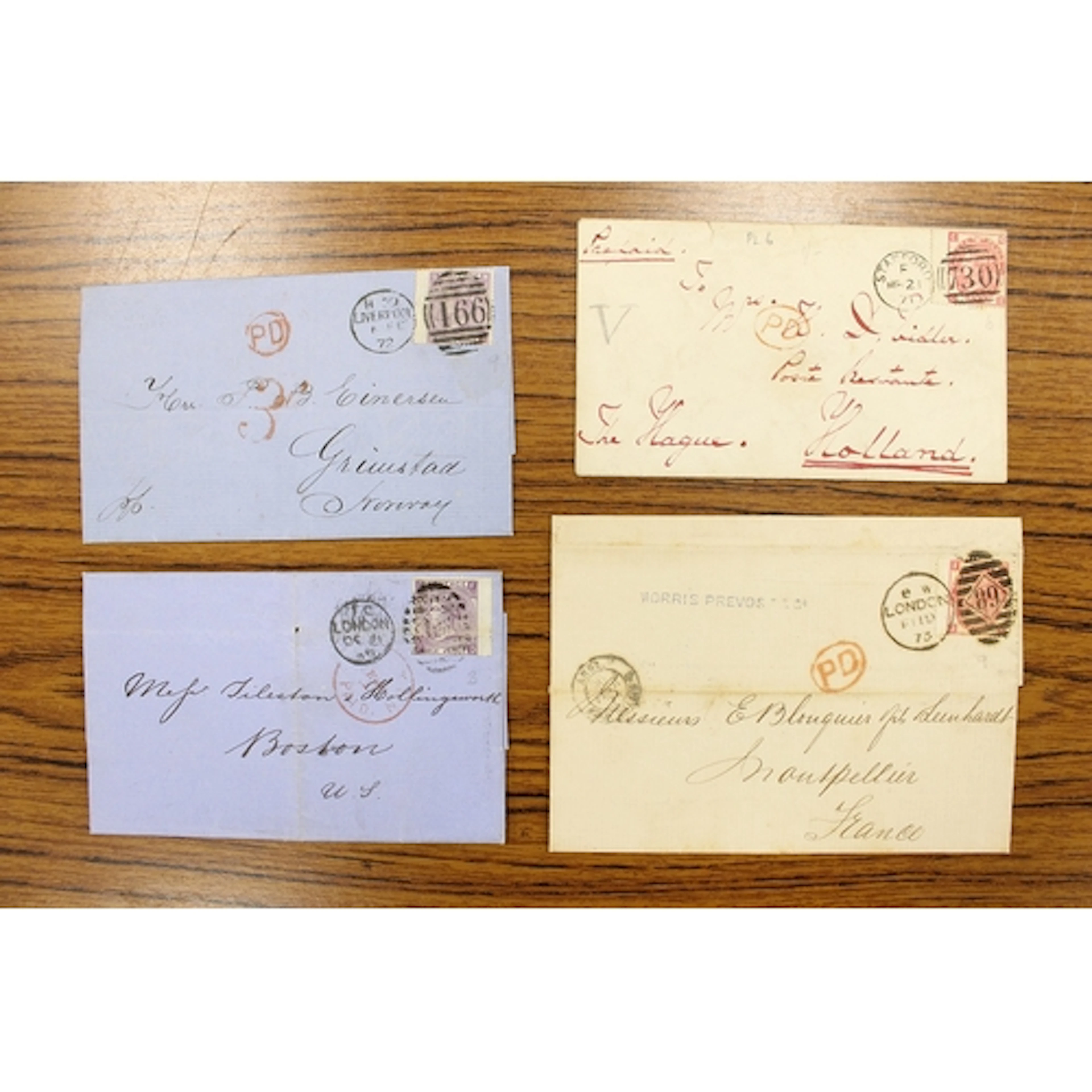 A fine selection of QV covers, envs etc., both SP and LE, in...