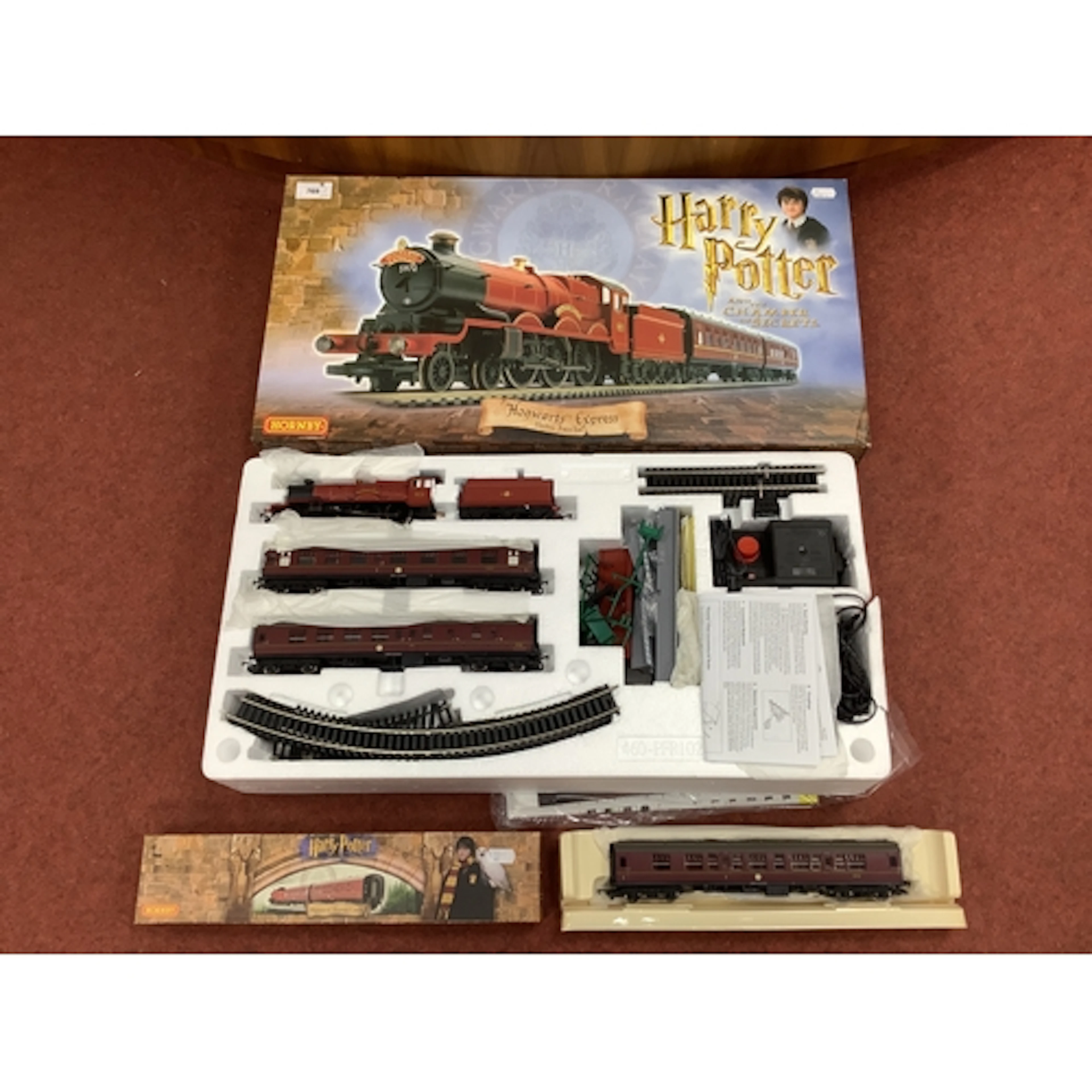 Hornby OO Gauge #R1033 Harry Potter and the Chamber of Secre...