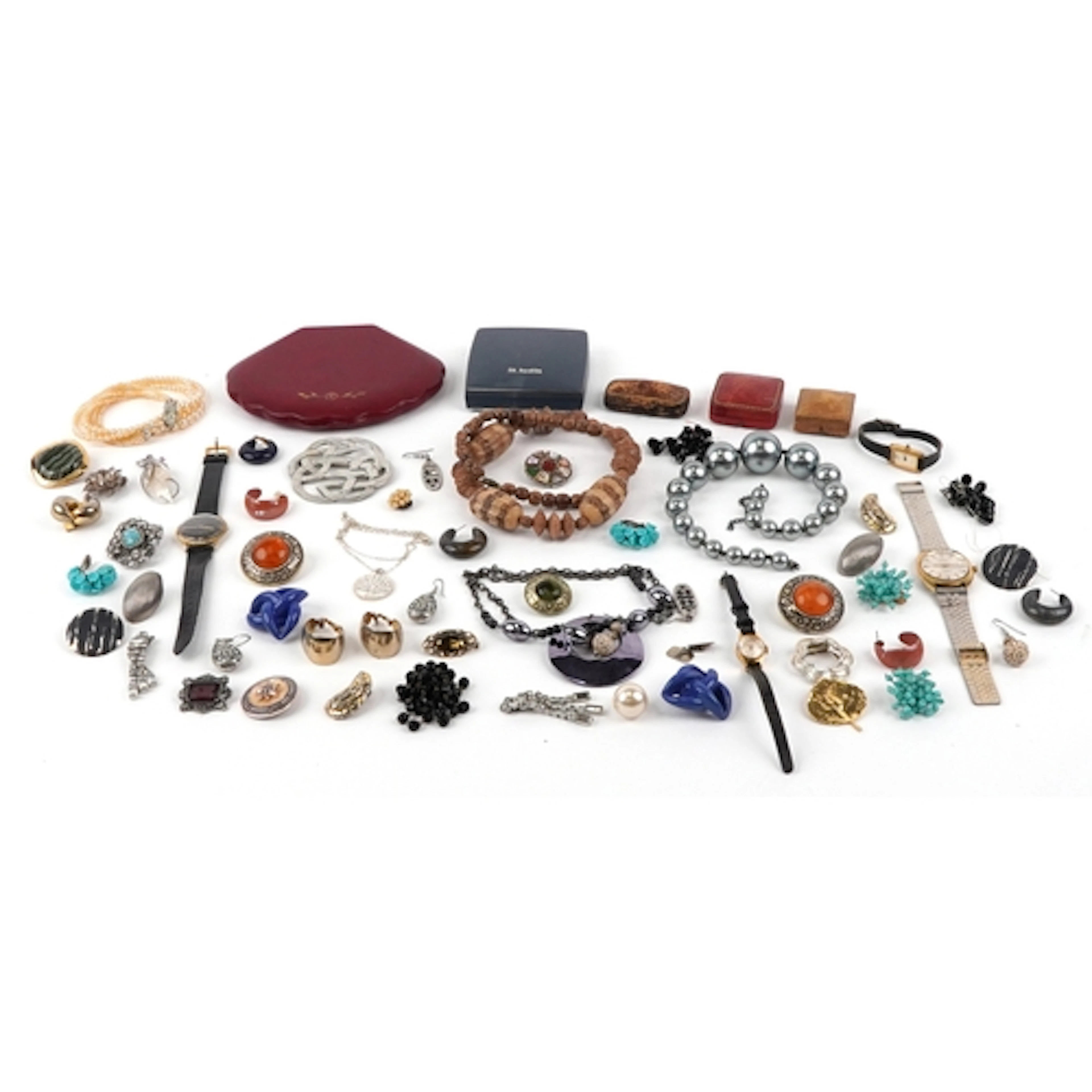 Vintage and later jewellery including clip on earrings, broo...