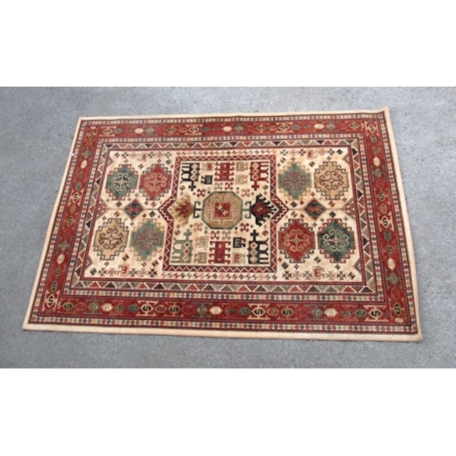 Modern machine woven Persian design carpet, 200 x 300cm