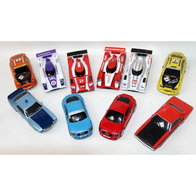 Vintage Scalextric: A selection of loose slot car racing veh...