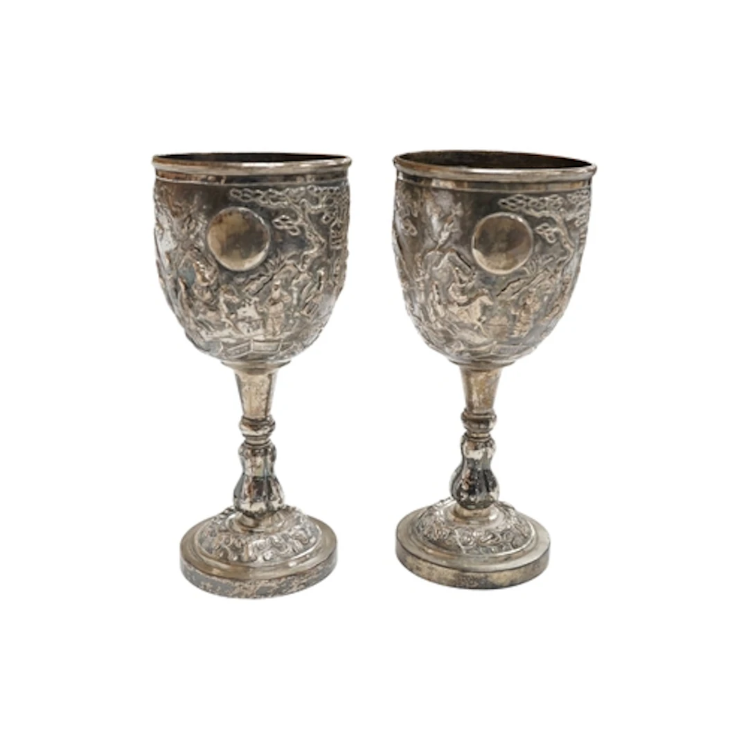A pair of late 19th/early 20th century Chinese export white ...