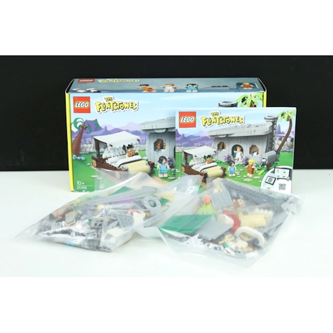 Lego - Boxed Lego Ideas 21316 The Flintstones set, previousl...