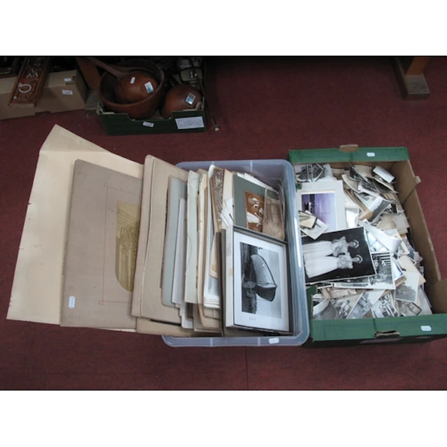 Large collection of late 19th to mid-20th-century photograph...