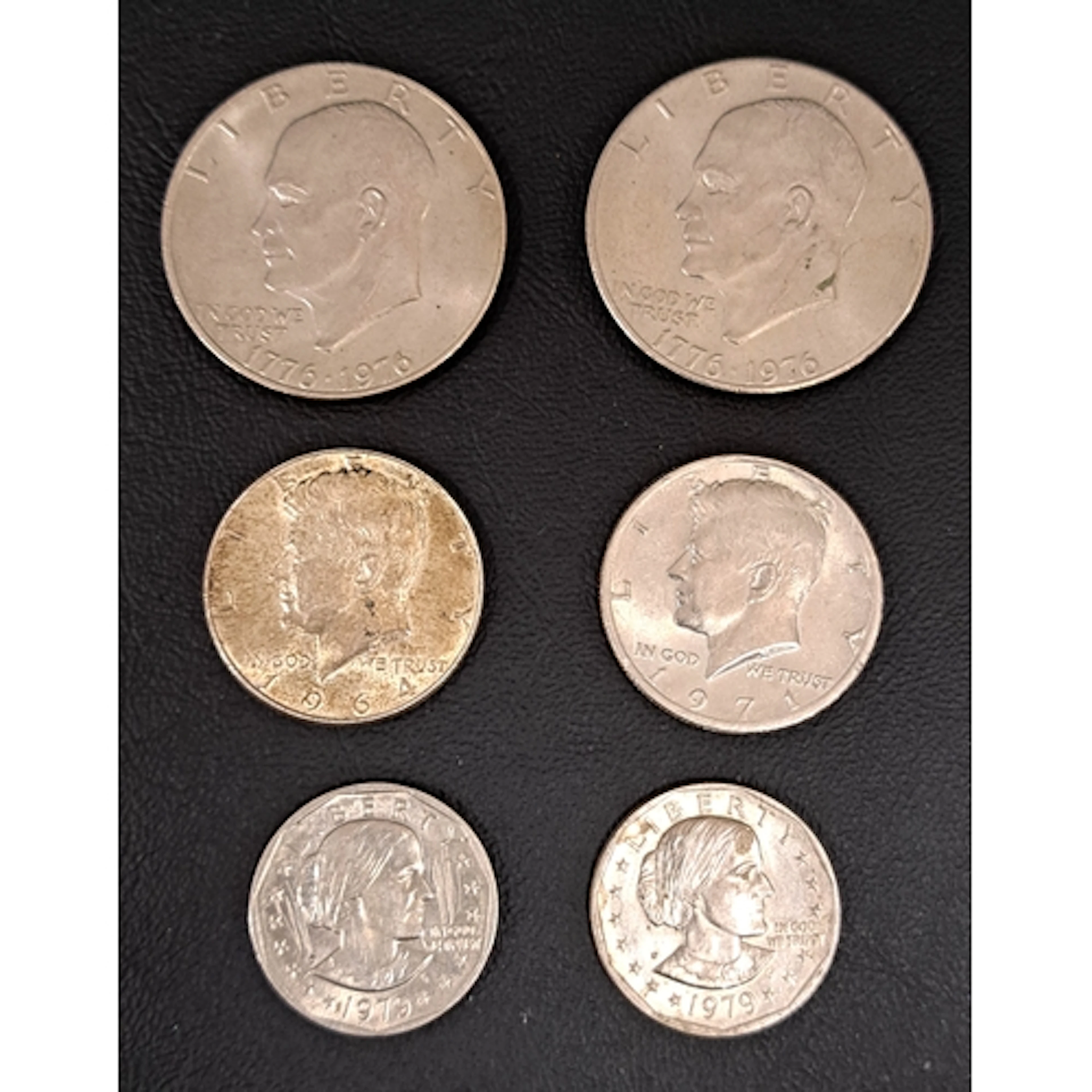 SELECTION OF SILVER AND OTHER USA COINS comprising a 1964 Ha...