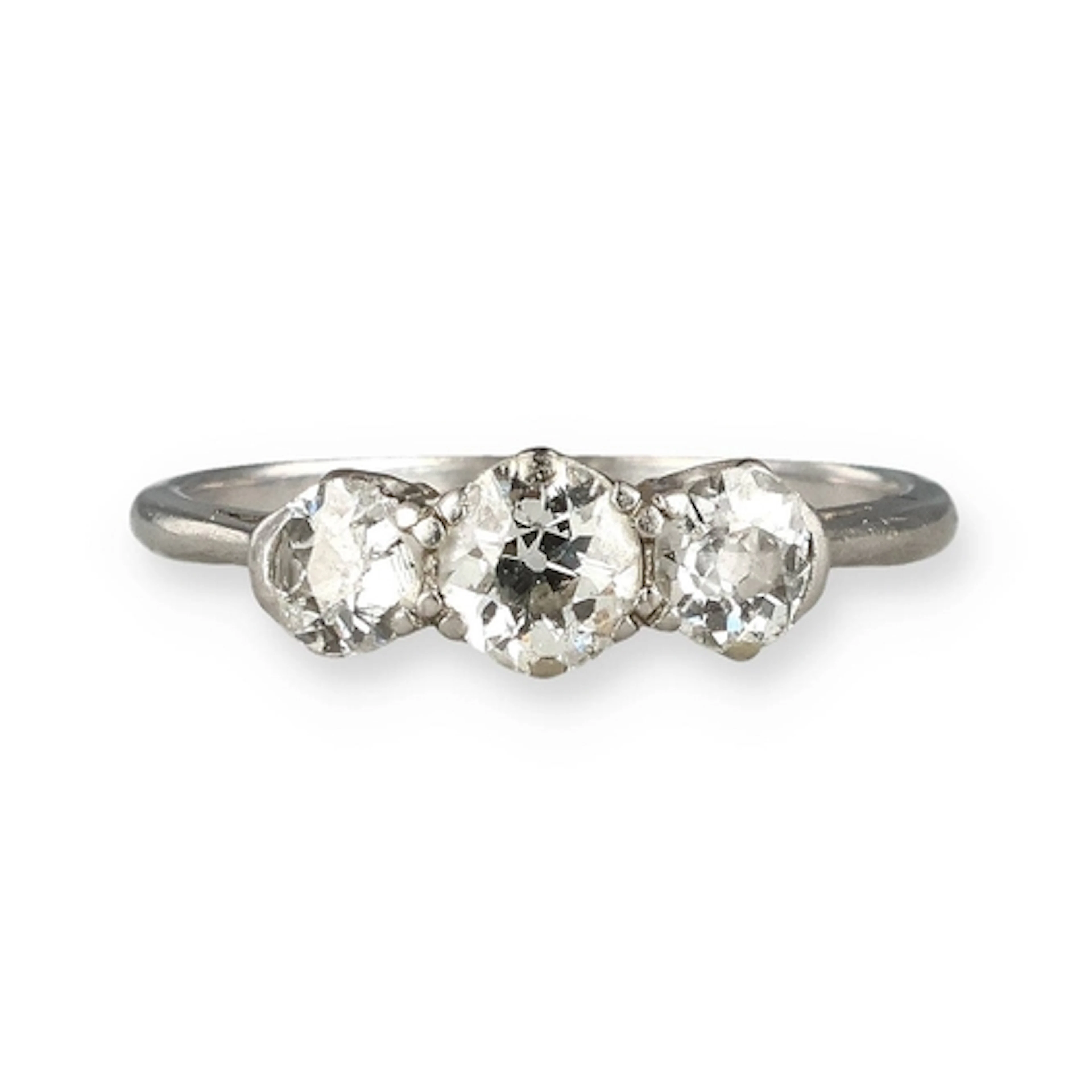 A PLATINUM THREE STONE DIAMOND RING Weight: 2.9gms Band mark...