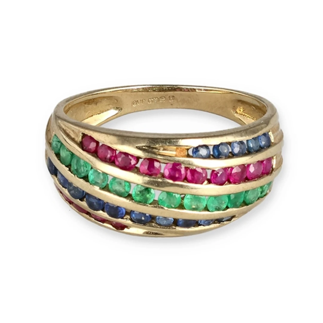 A 9 CARAT GOLD RING SET WITH EMERALDS, RUBYS AND SAPPHIRES W...