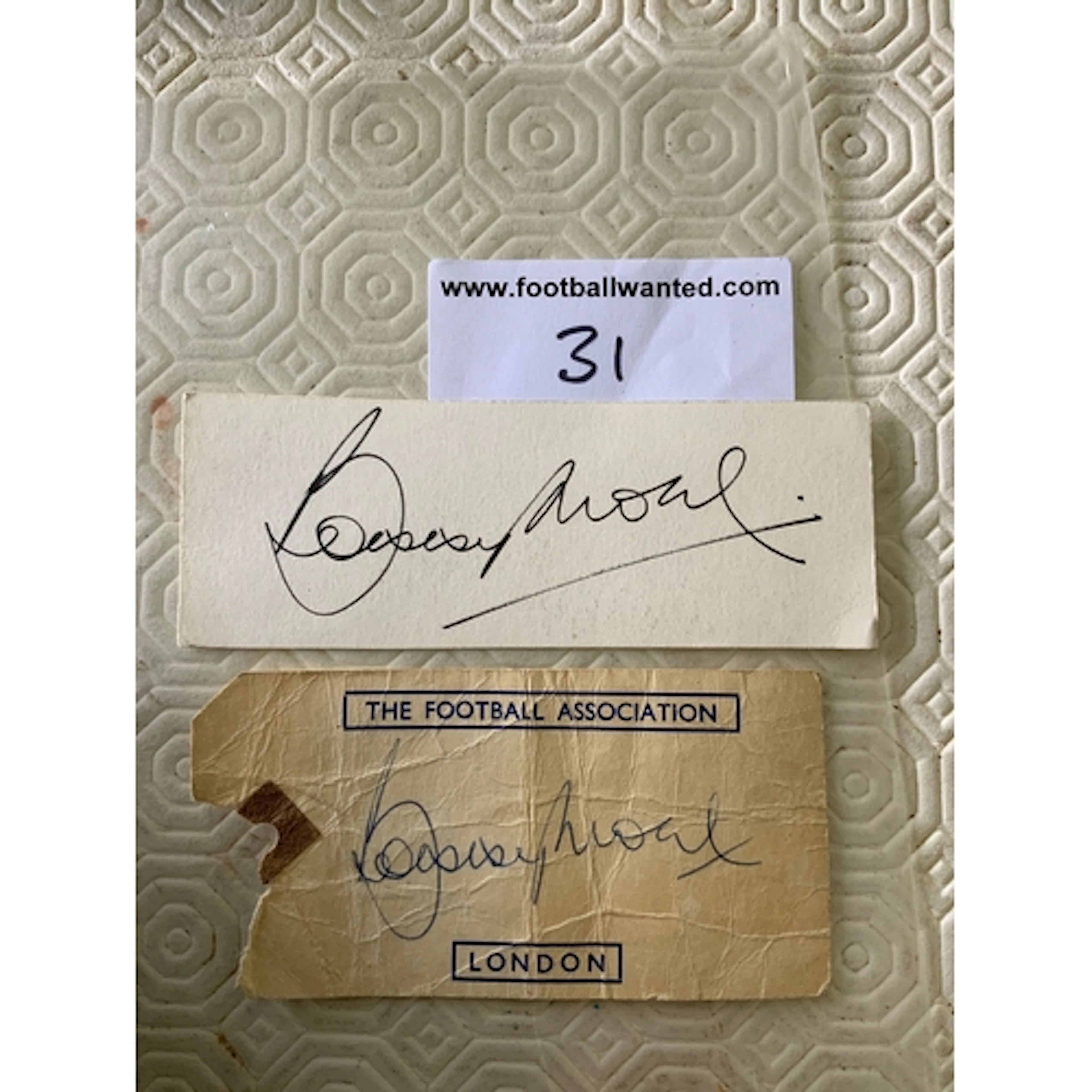 Bobby Moore England + West Ham Football Autographs: England ...