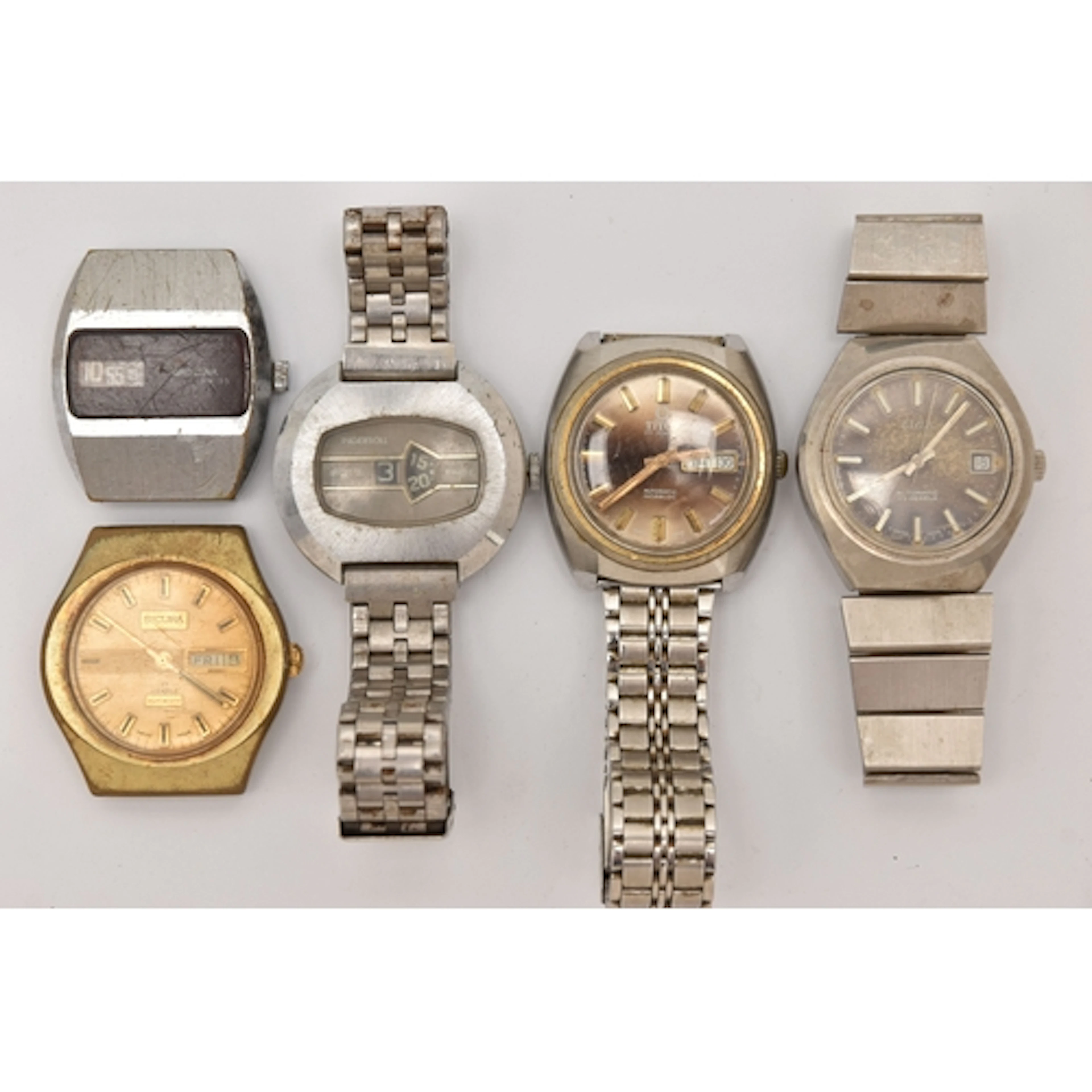 AN ASSORTMENT OF GENTS WATCHES, three wristwatches, names to...