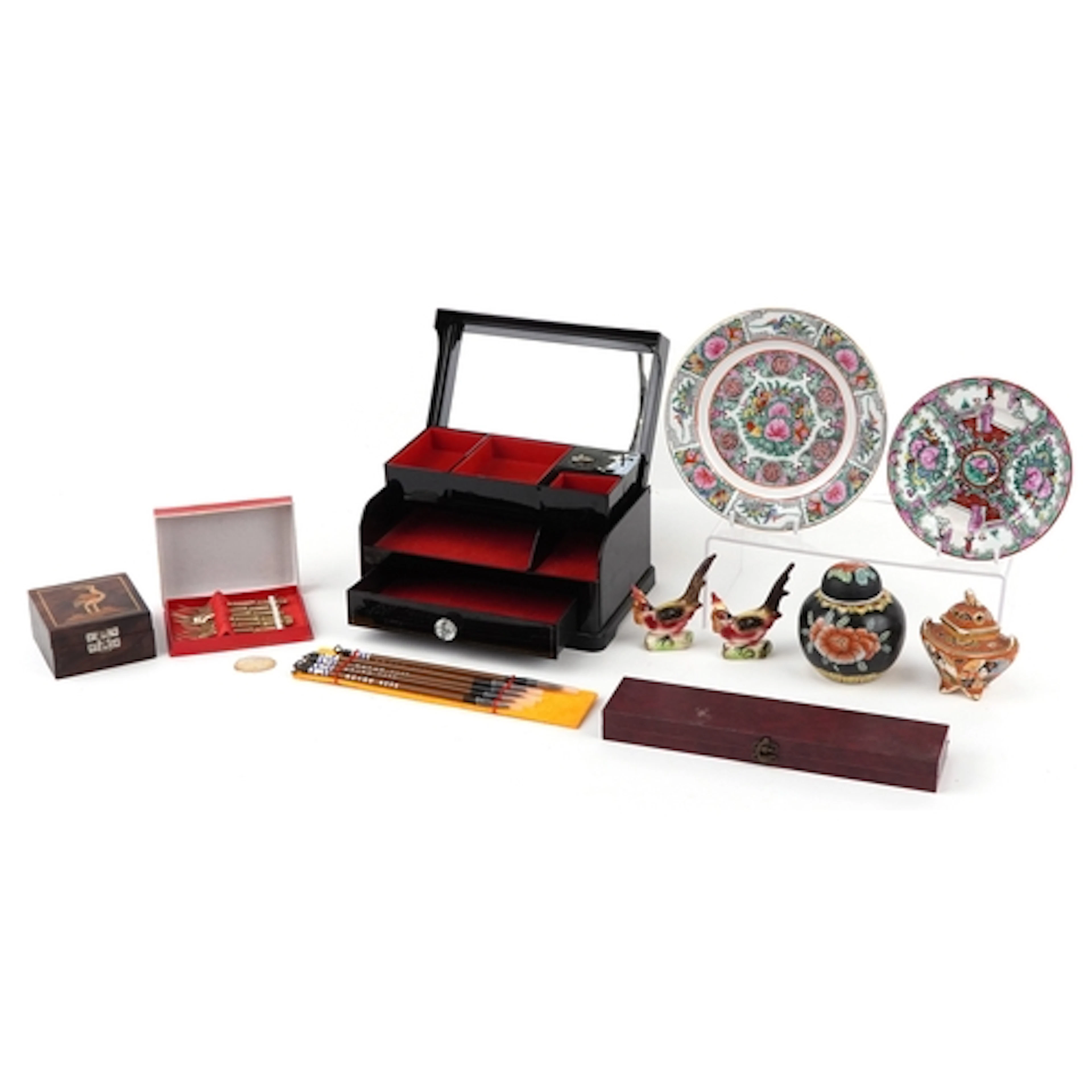 Collection of oriental items including a ginger jar, plates ...