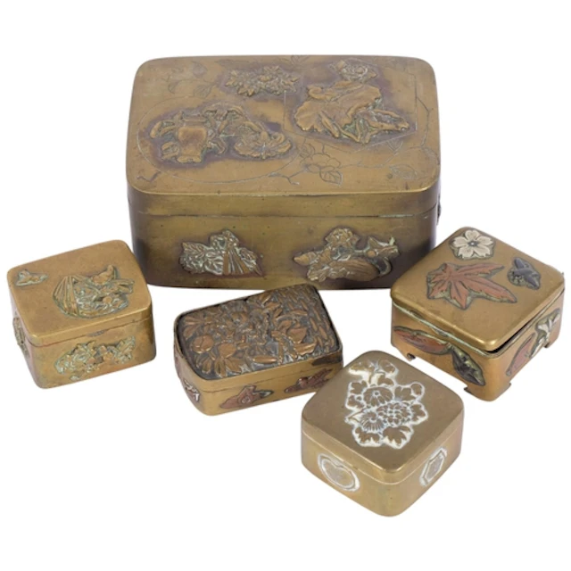 A selection of 5 Antique and Vintage Japanese bronze and bra...