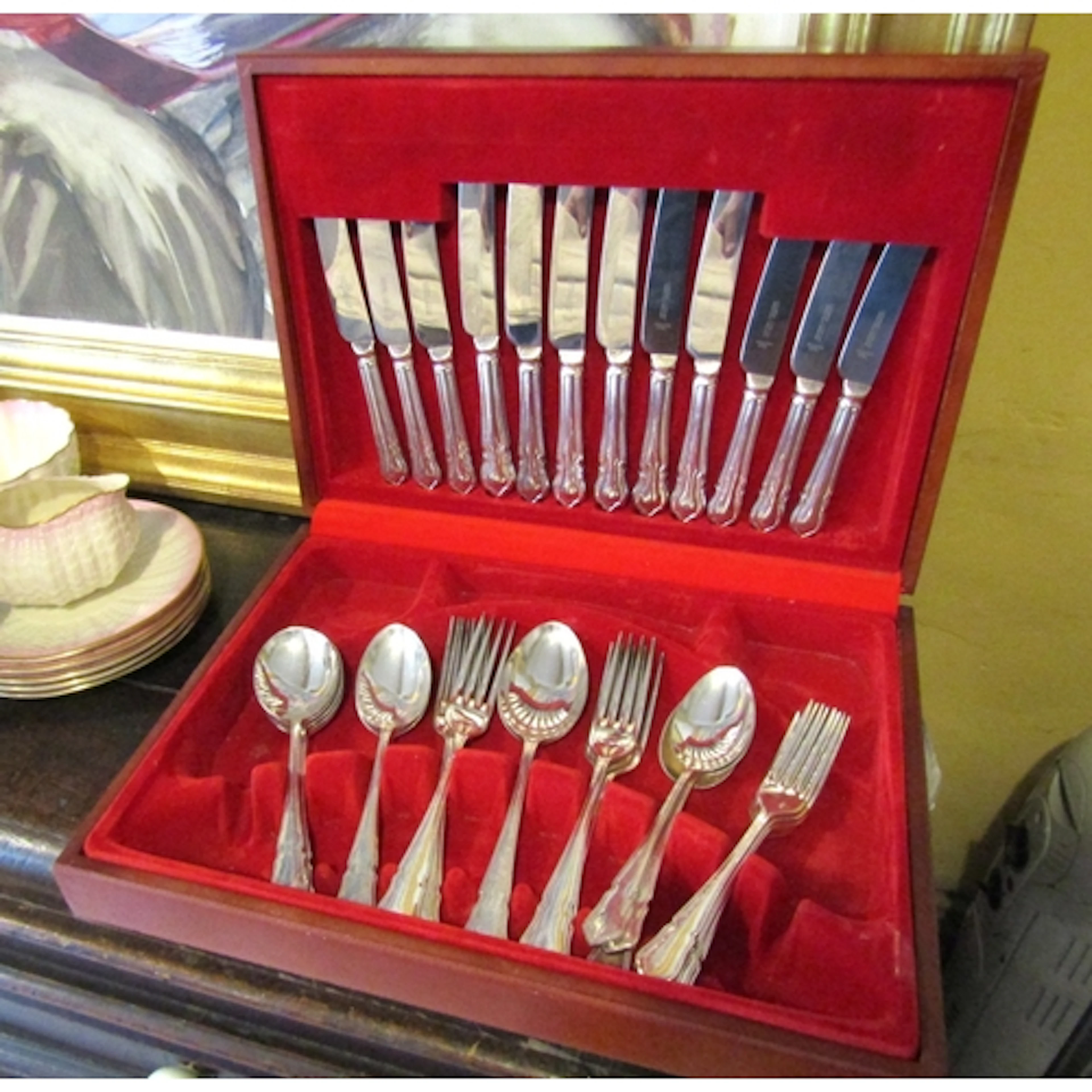 Canteen of Silver Plated Cutlery Good Original Condition Rar...