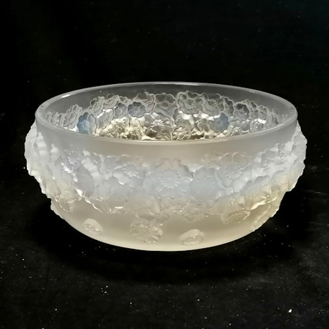 R Lalique primeveres glass bowl - 15cm diameter to top ~ has...