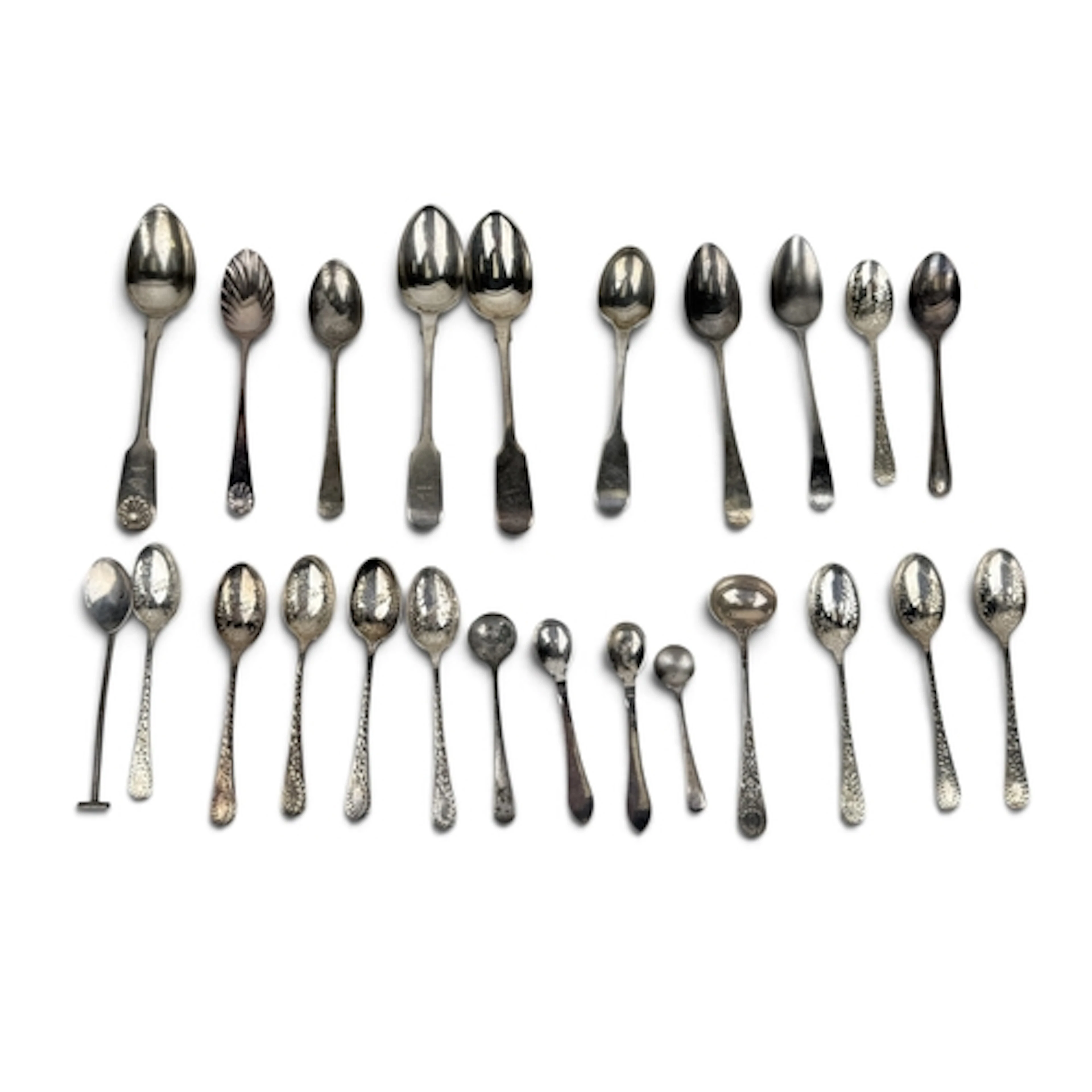 A GROUP OF SILVER TEASPOONS Total weight: 280gms...