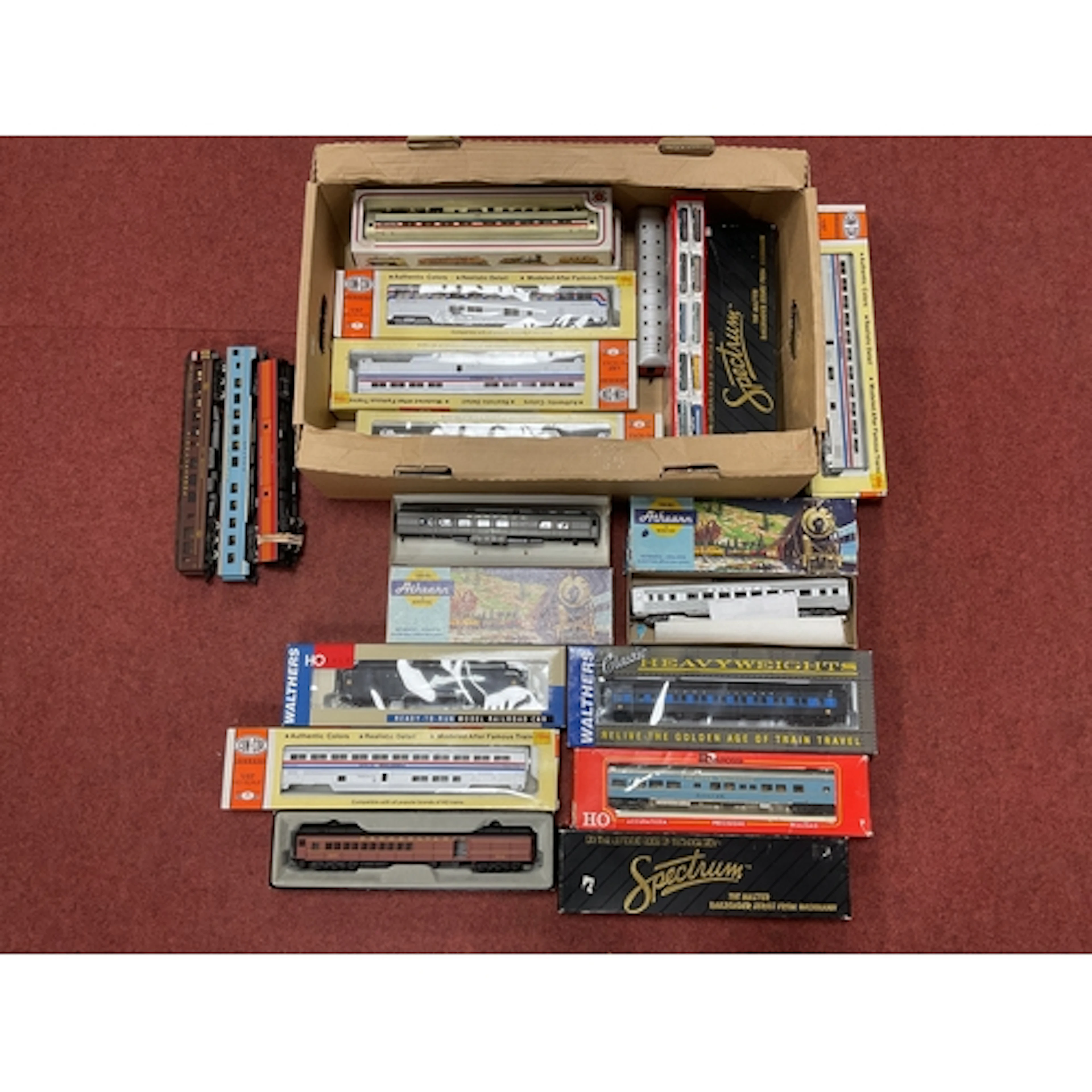 Approximately nineteen HO scale American outline coaches, by...