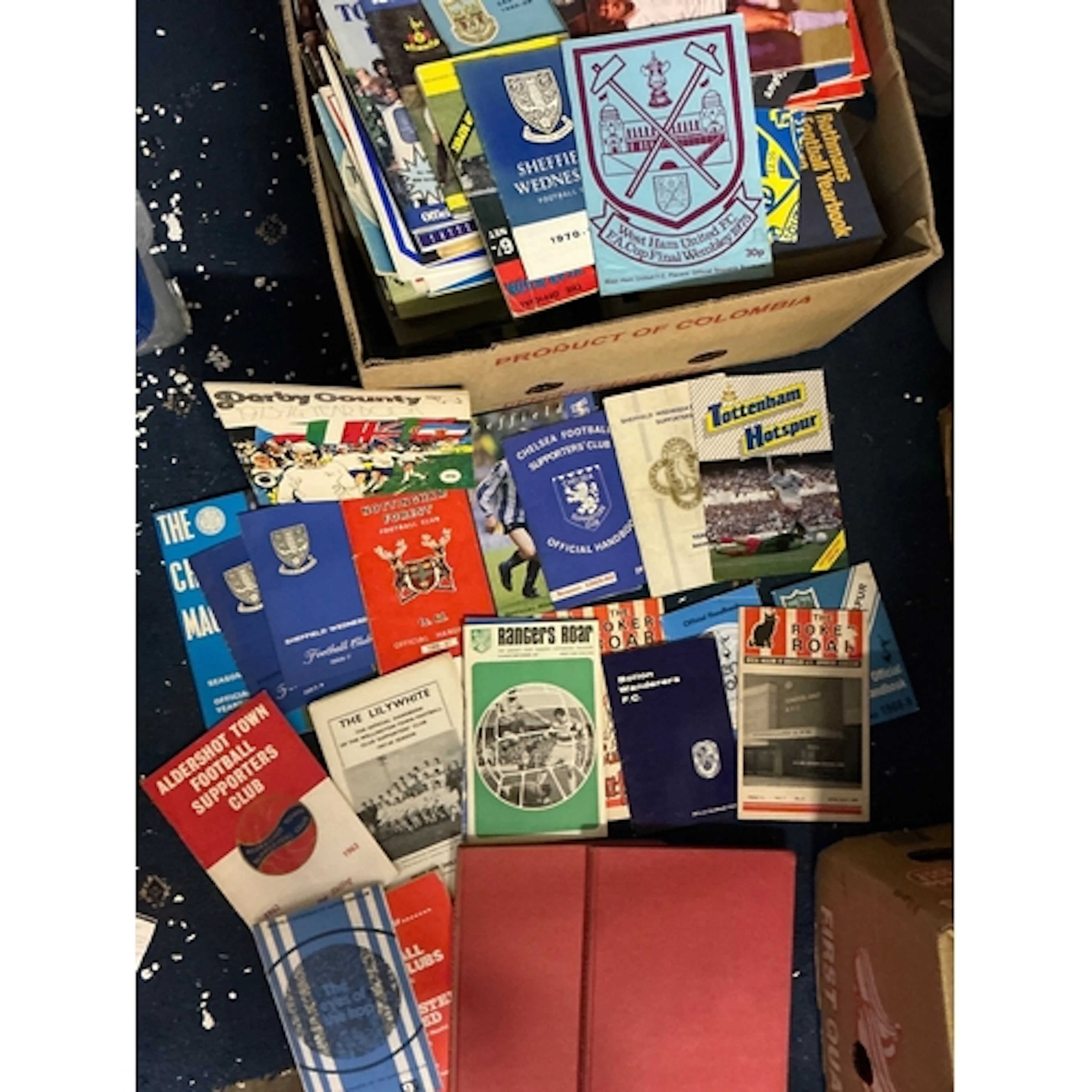 Football Handbooks + Annuals: Includes FA Yearbooks, Rothman...