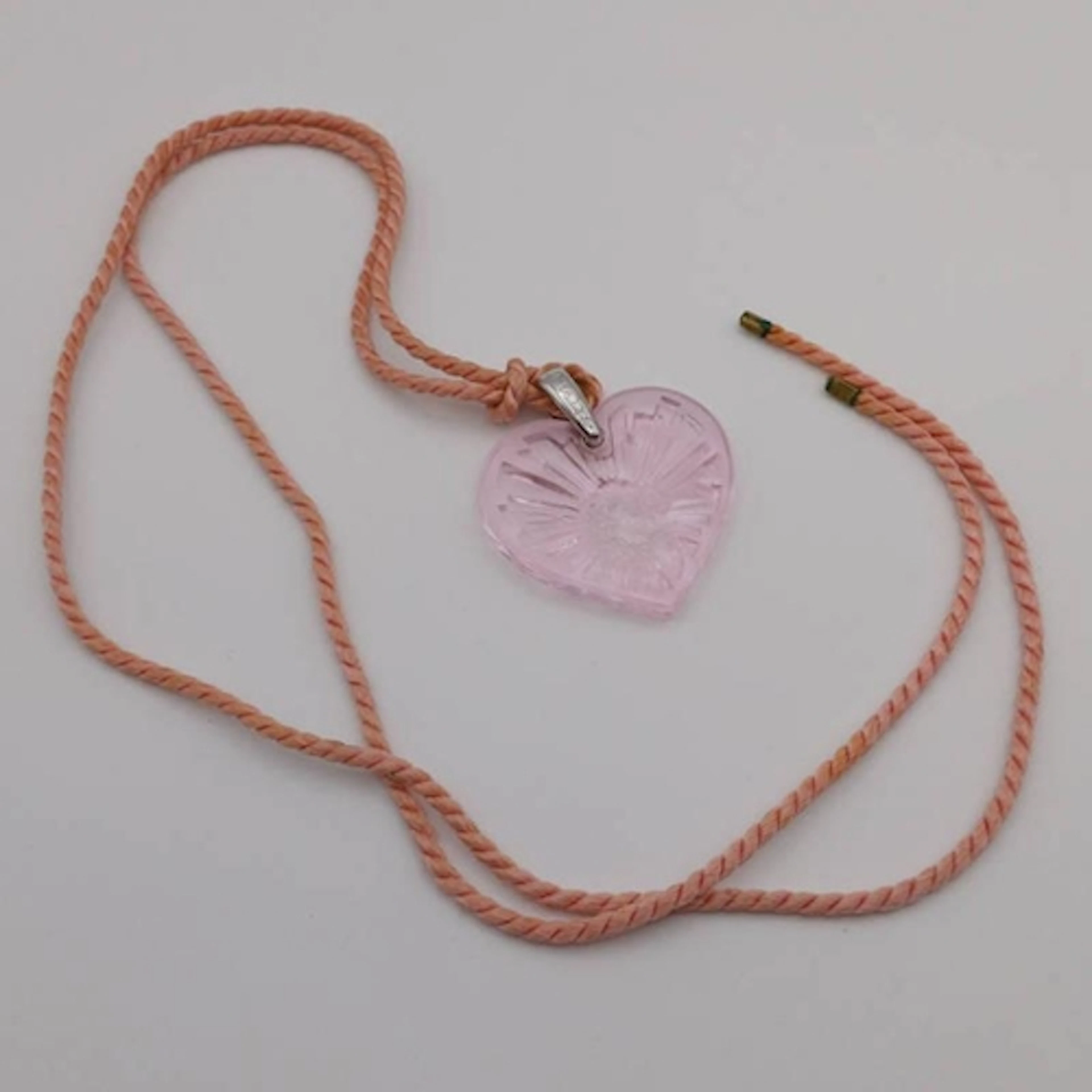 LALIQUE PINK HEART CRYSTAL PENDANT NECKLACE , BOXED