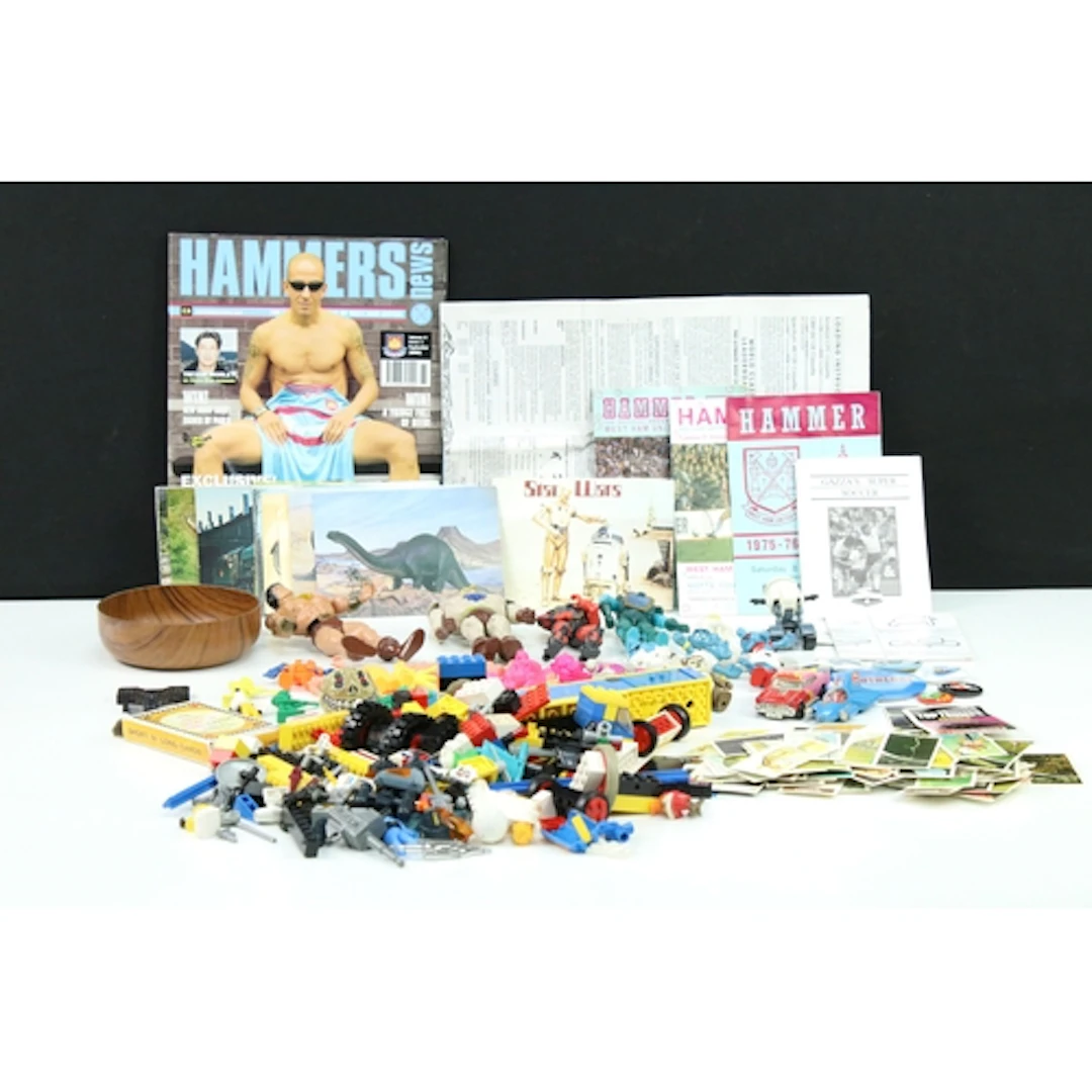 Collection of circa 1980s-90s figures, toys and accessories ...