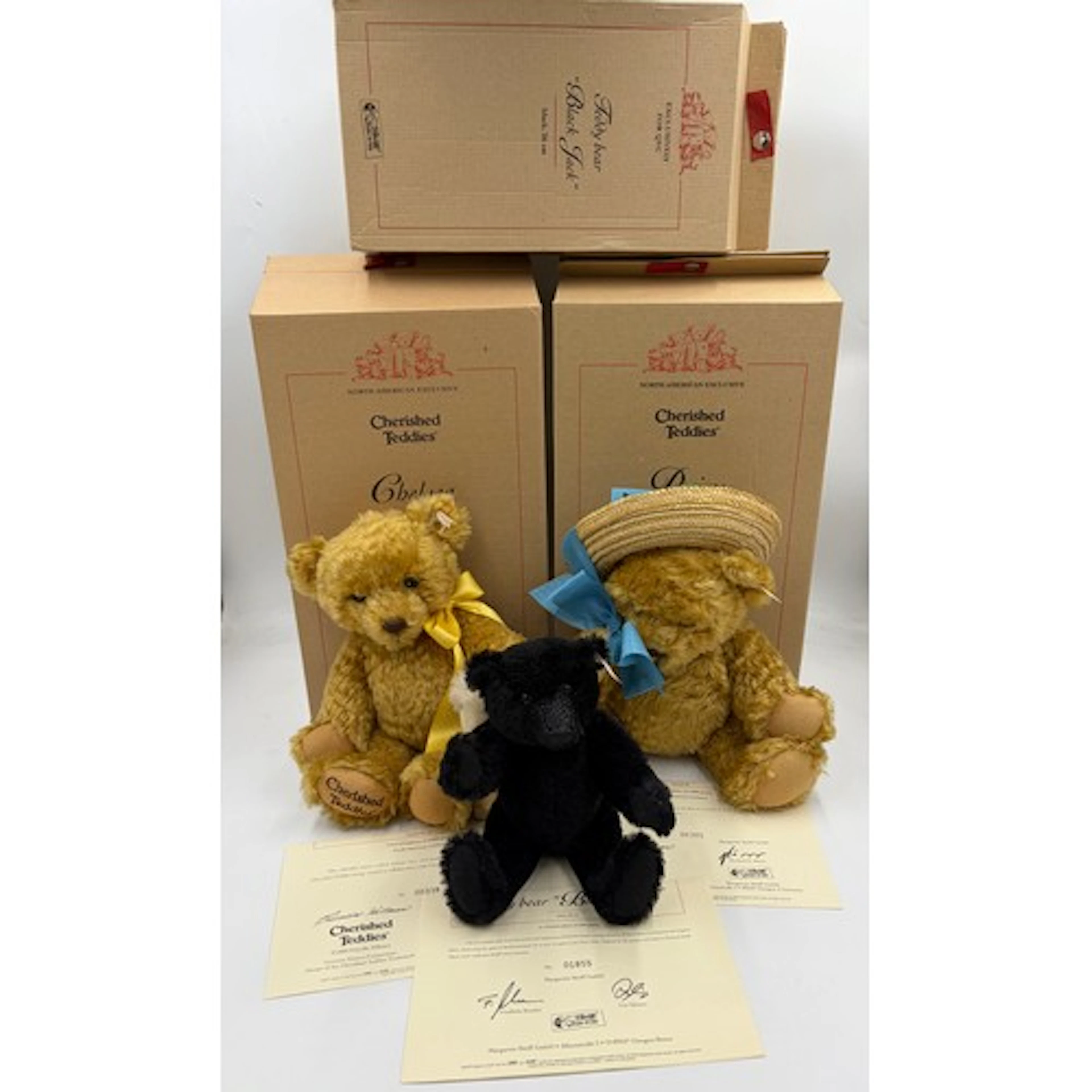 Two Steiff bears in collaboration with Cherished Teddies to ...