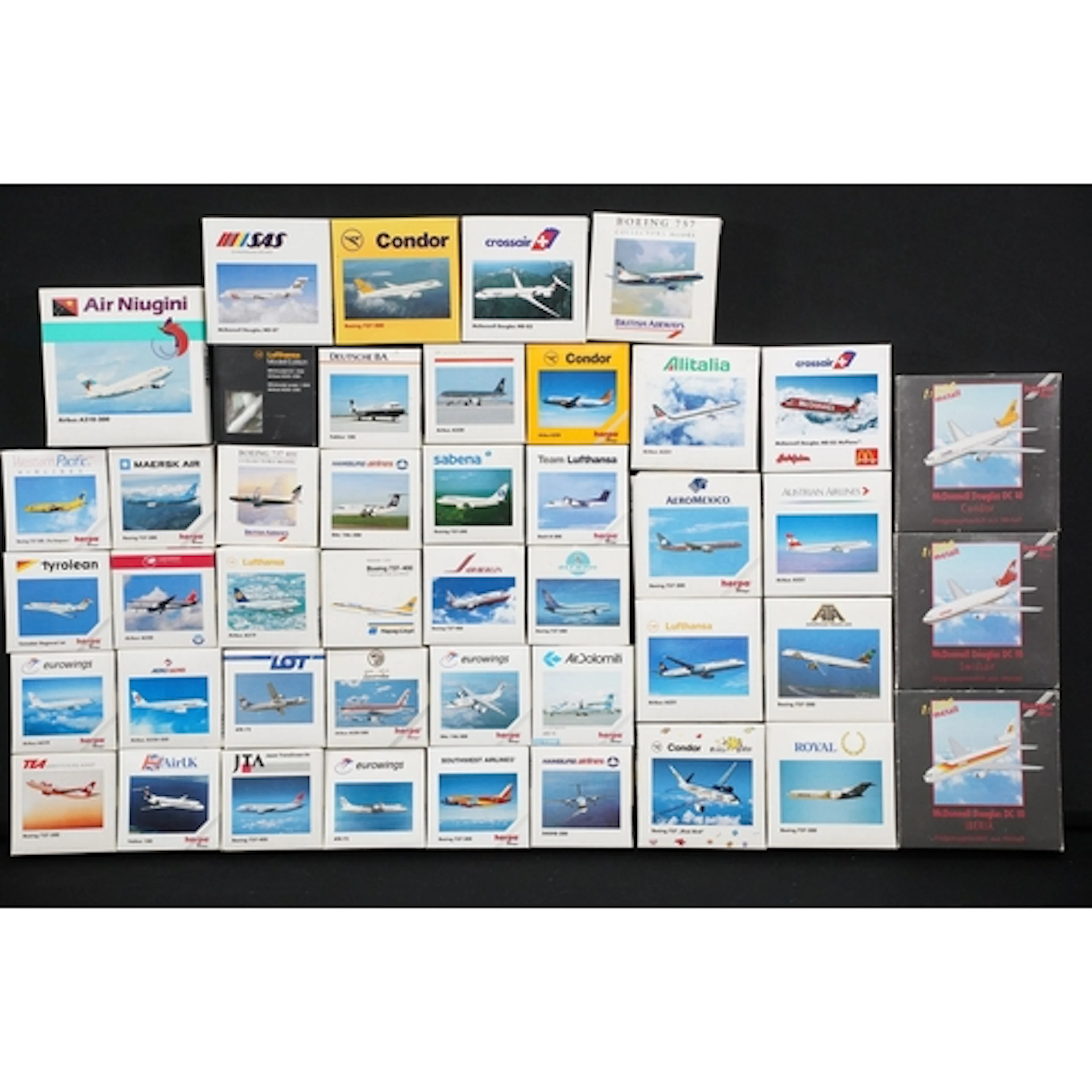 44 Boxed Herpa Wings 1/500 diecast model aircraft to include...