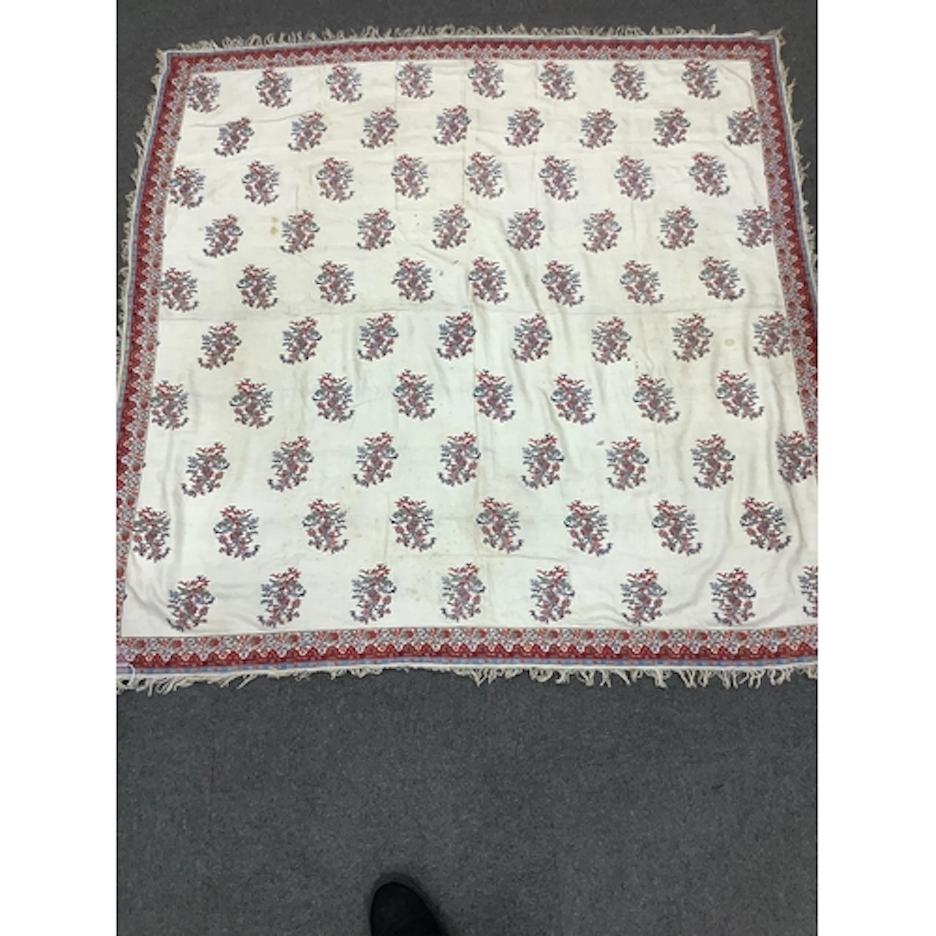 An early 19th century silk and wool cream ladies Norwich sha...