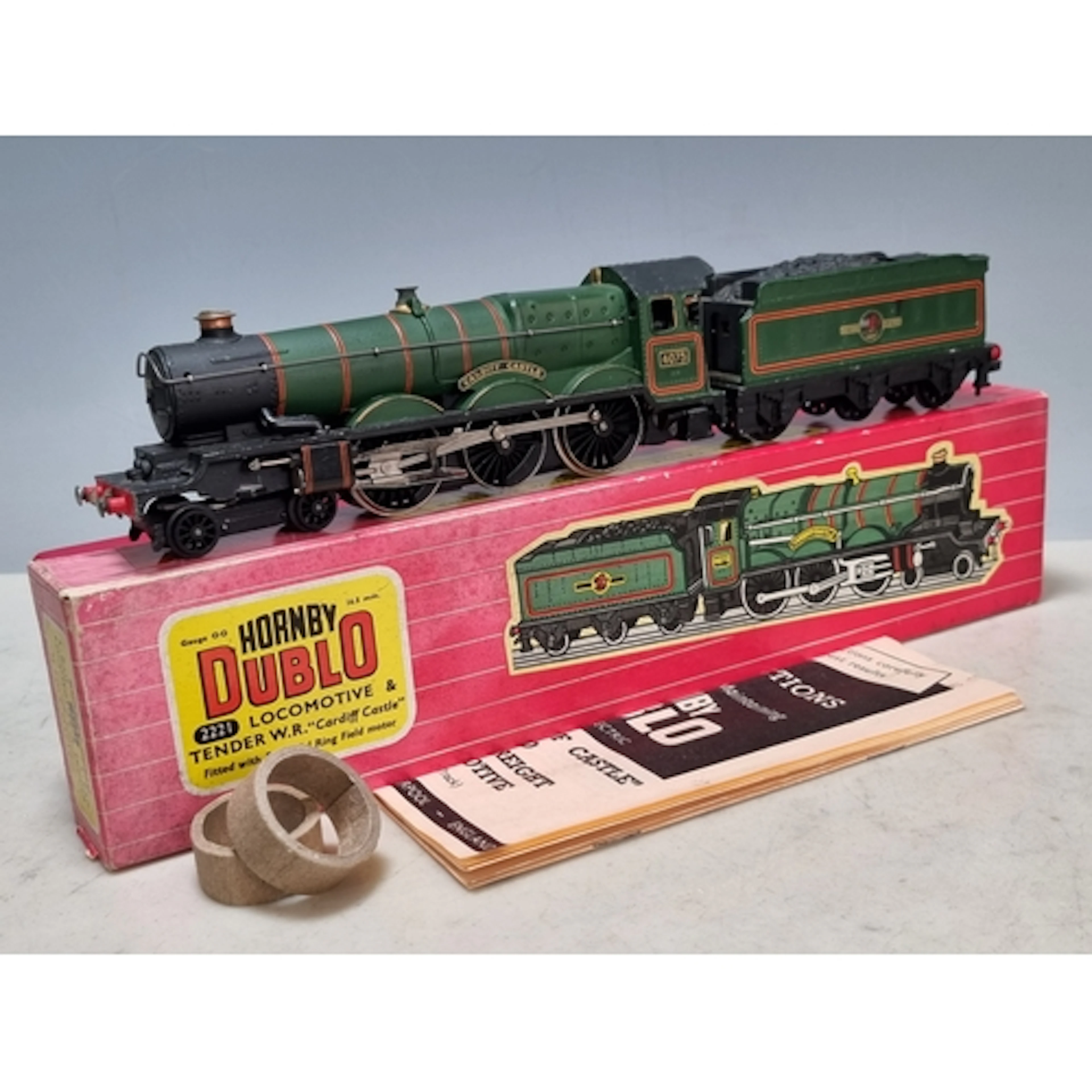 A boxed Hornby Dublo 2221 'Cardiff Castle' Locomotive, Ex pl...