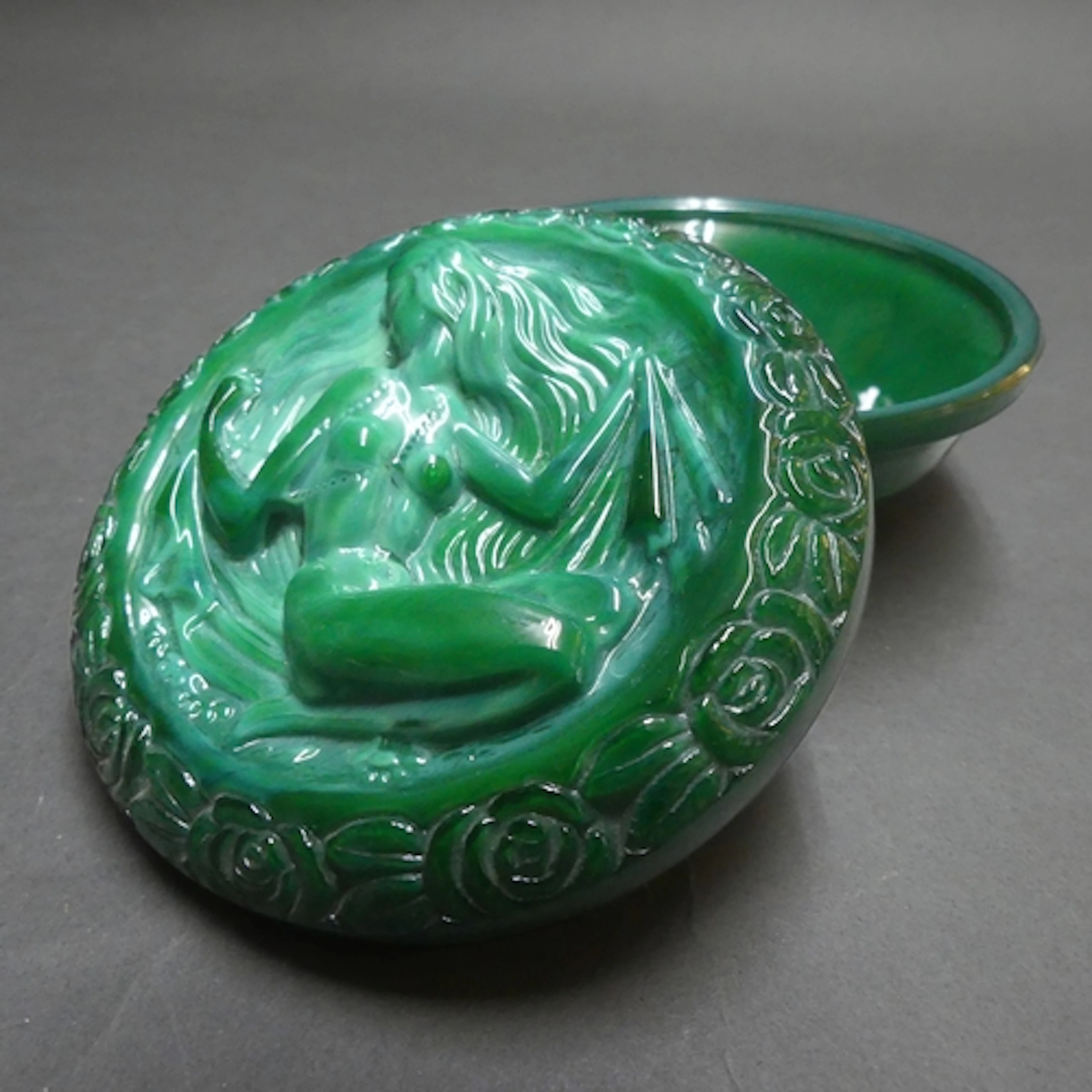 Curt Schlevogt - A bohemian malachite glass circular lidded ...